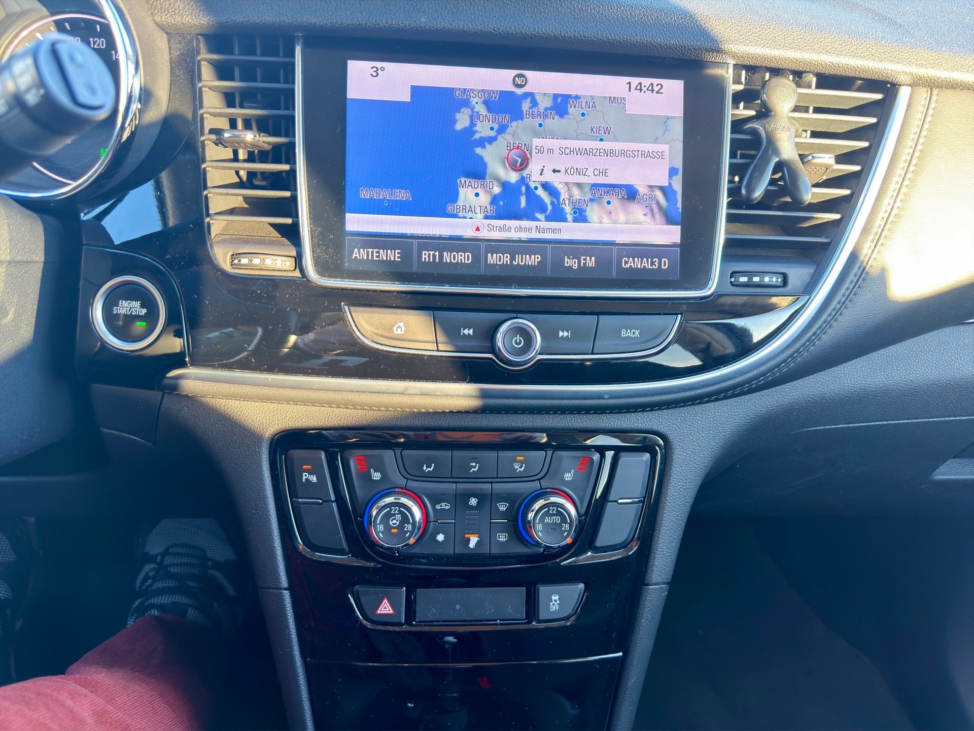 OPEL Mokka X 1.6 CDTi 120 Years Edition 4WD Automatic-image-11