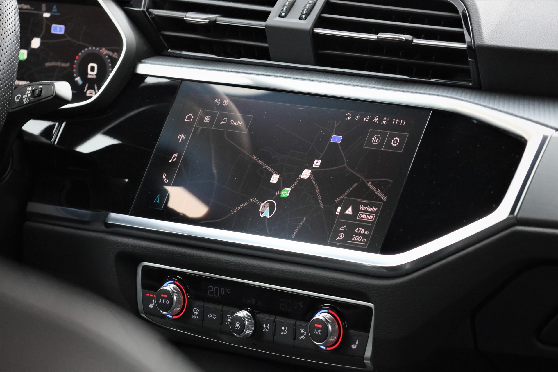 AUDI Q3 Sportback 35 TDI S line quattro S-tronic (CH)-image-18