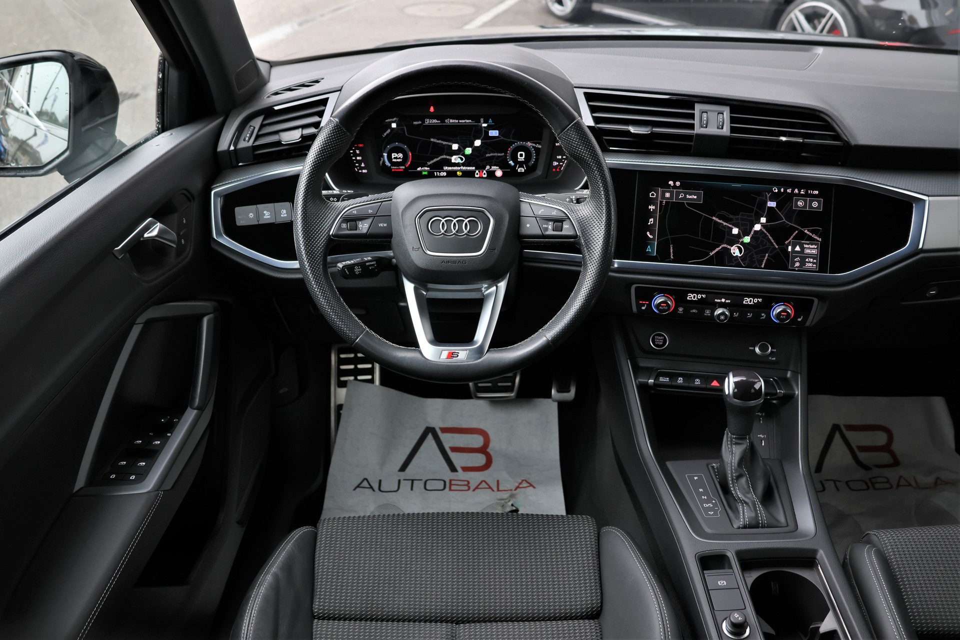 AUDI Q3 Sportback 35 TDI S line quattro S-tronic (CH)-image-12