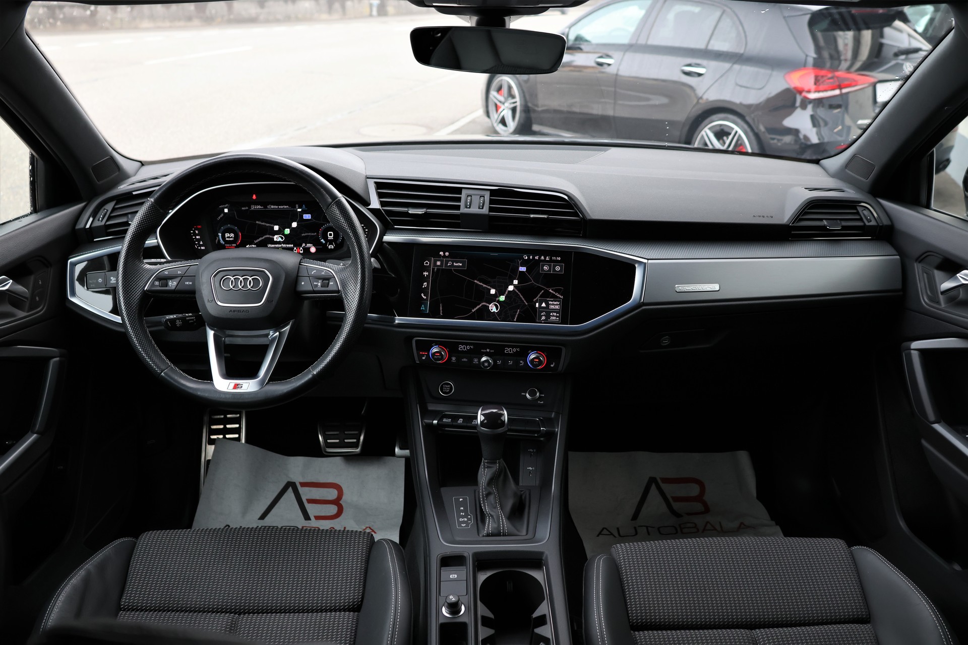 AUDI Q3 Sportback 35 TDI S line quattro S-tronic (CH)-image-14