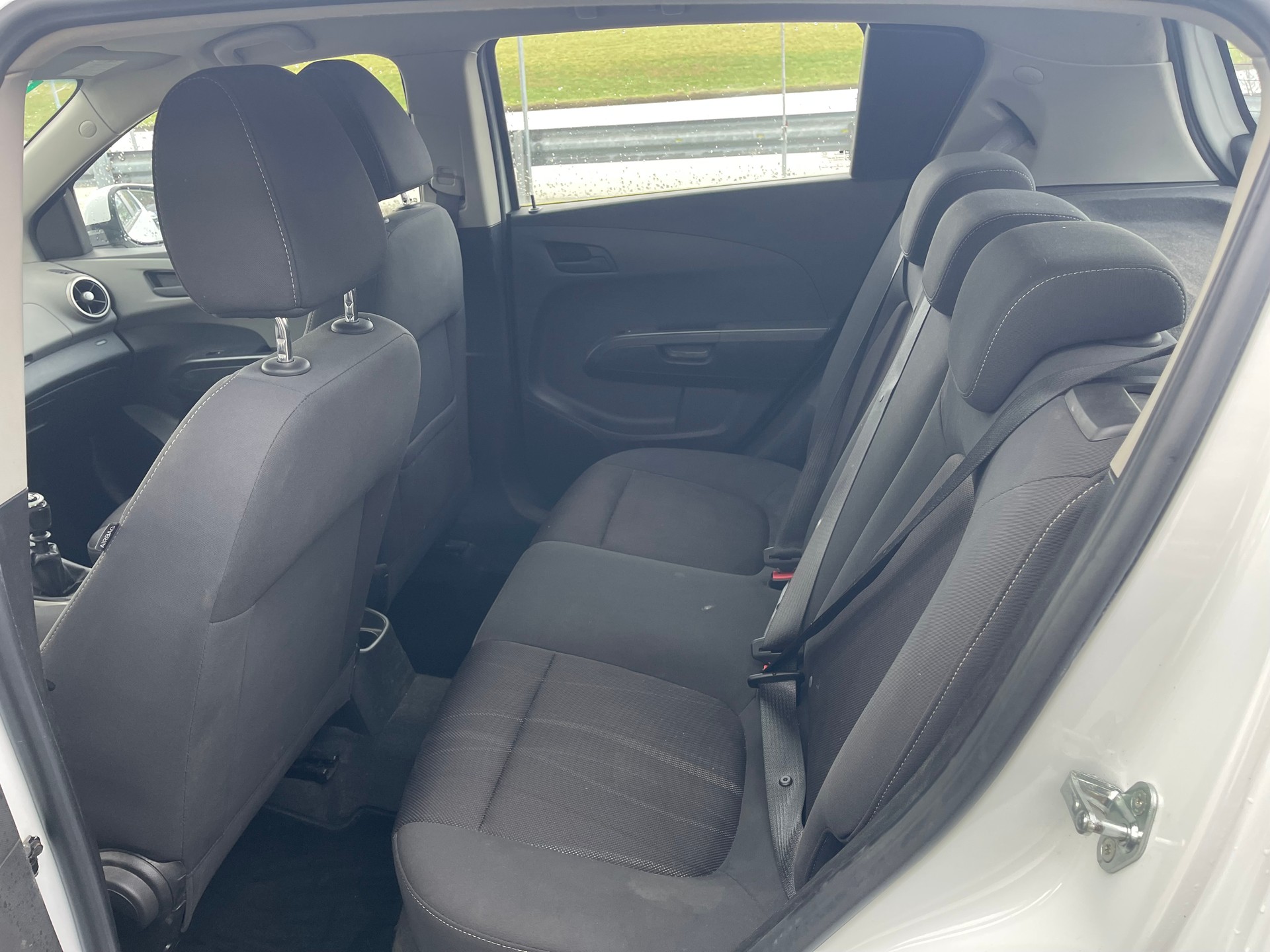 CHEVROLET Aveo 1.3 TCDi LT-image-7