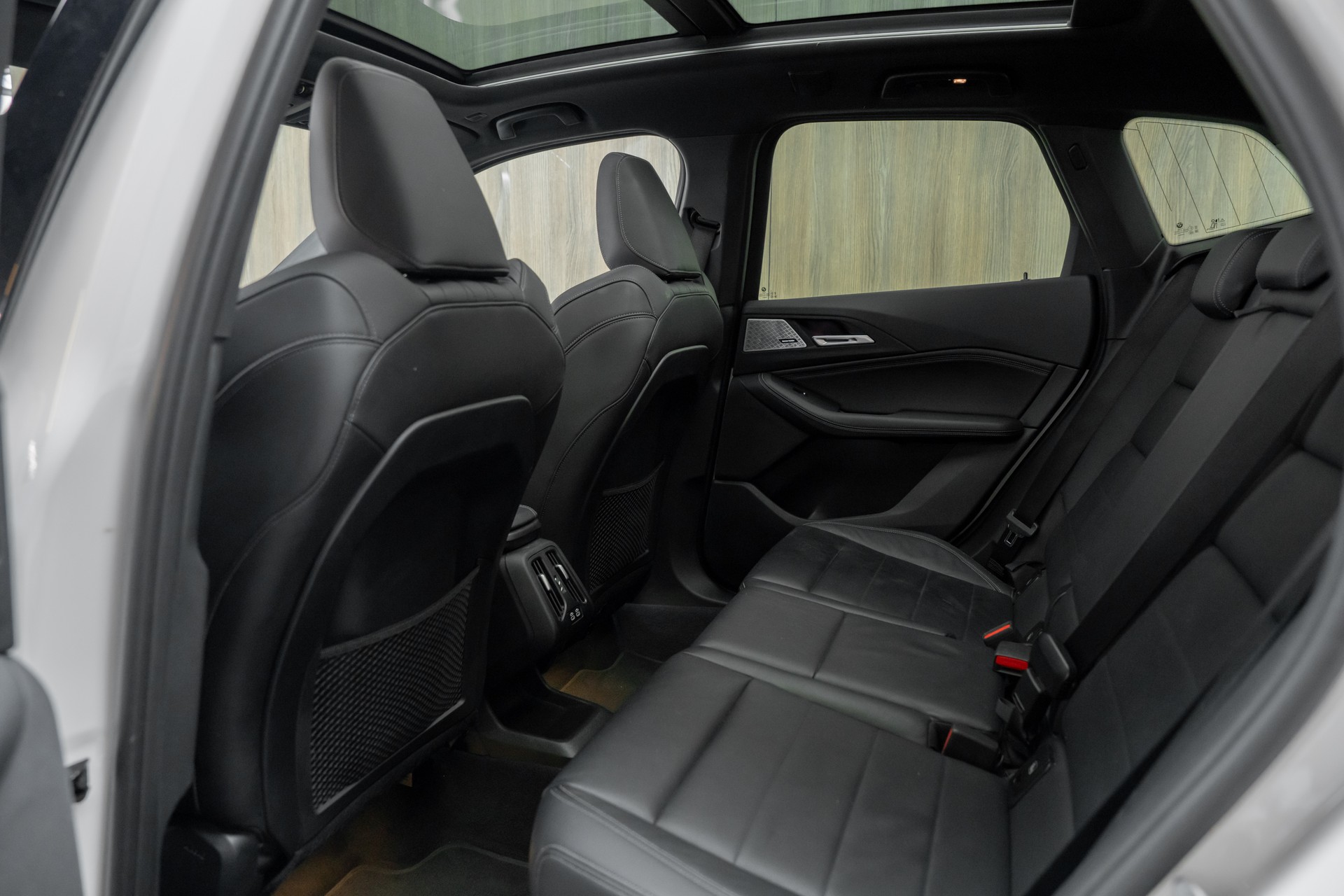 BMW 218d Active Tourer M Sport DKG-image-8