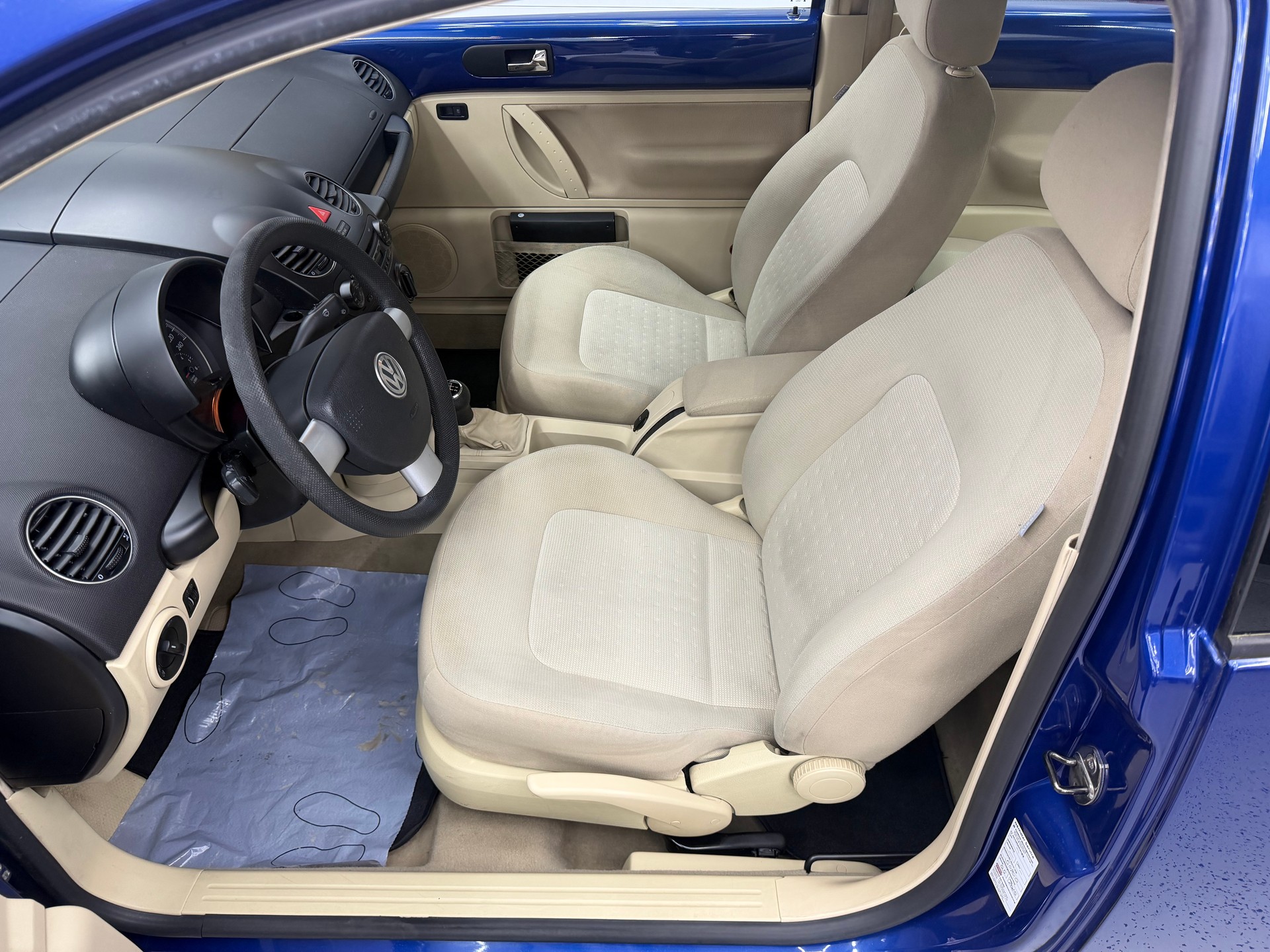 VW Beetle 1.4-image-7