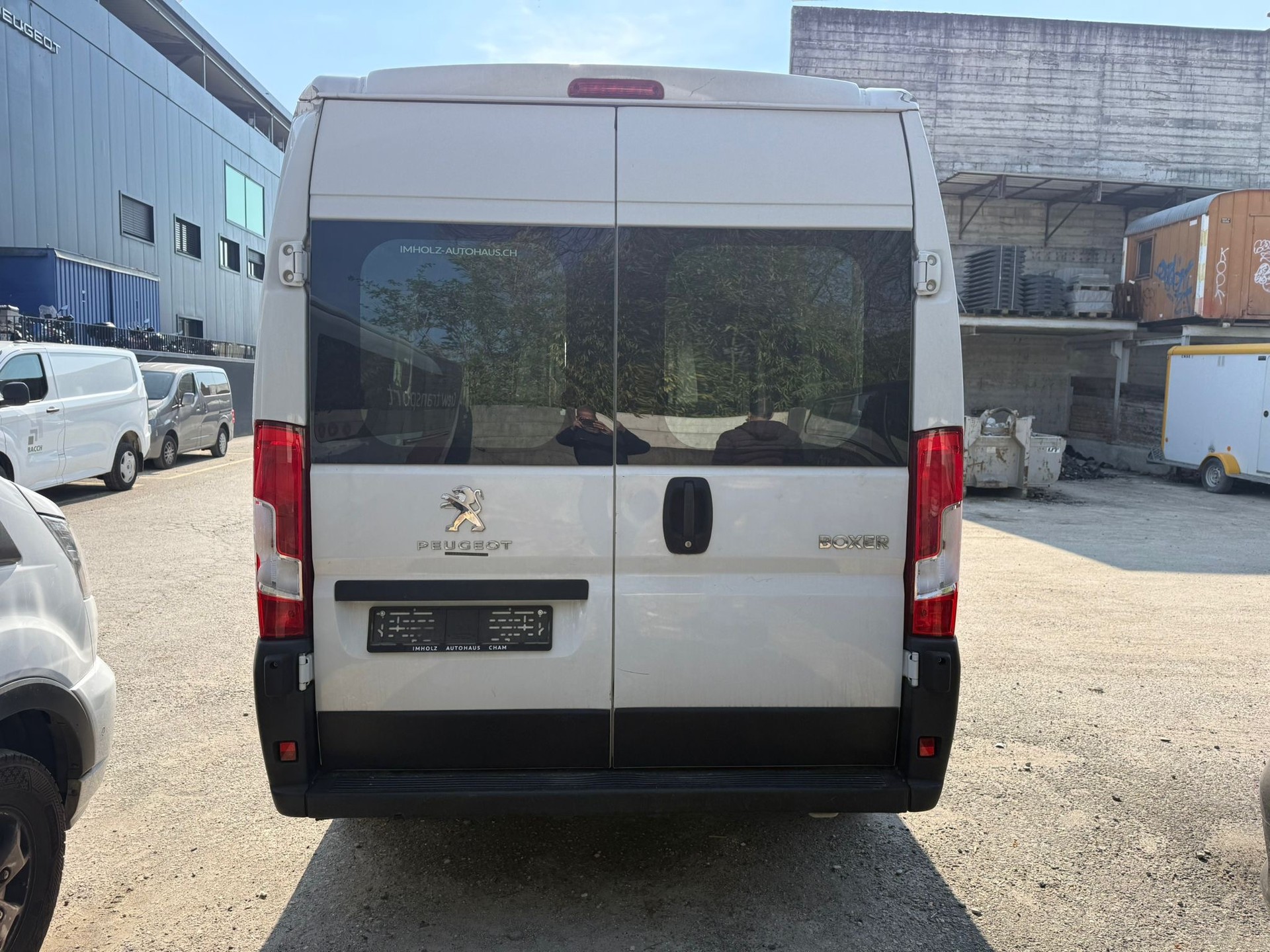 PEUGEOT Boxer 2.2 HDI 335 Pro L2H2-image-4
