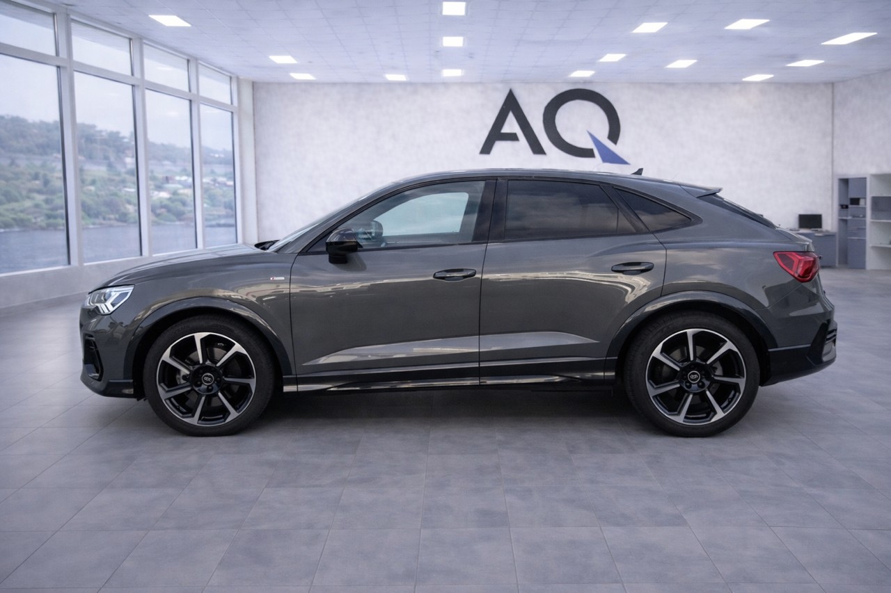 AUDI Q3 Sportback 35 TDI S line quattro S-tronic-showroom-element-1