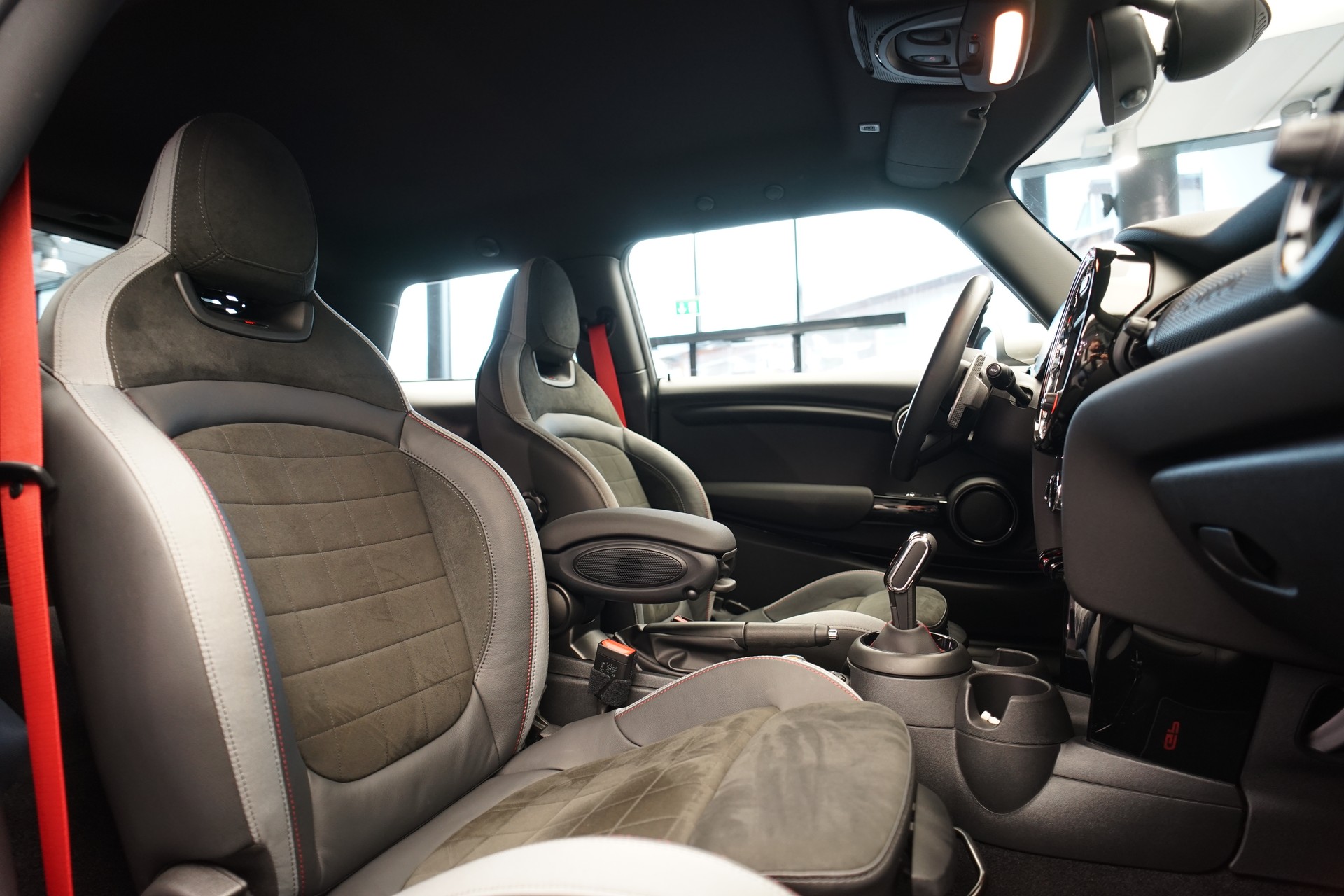MINI Cooper John Cooper Works GP 3 Steptronic-image-16