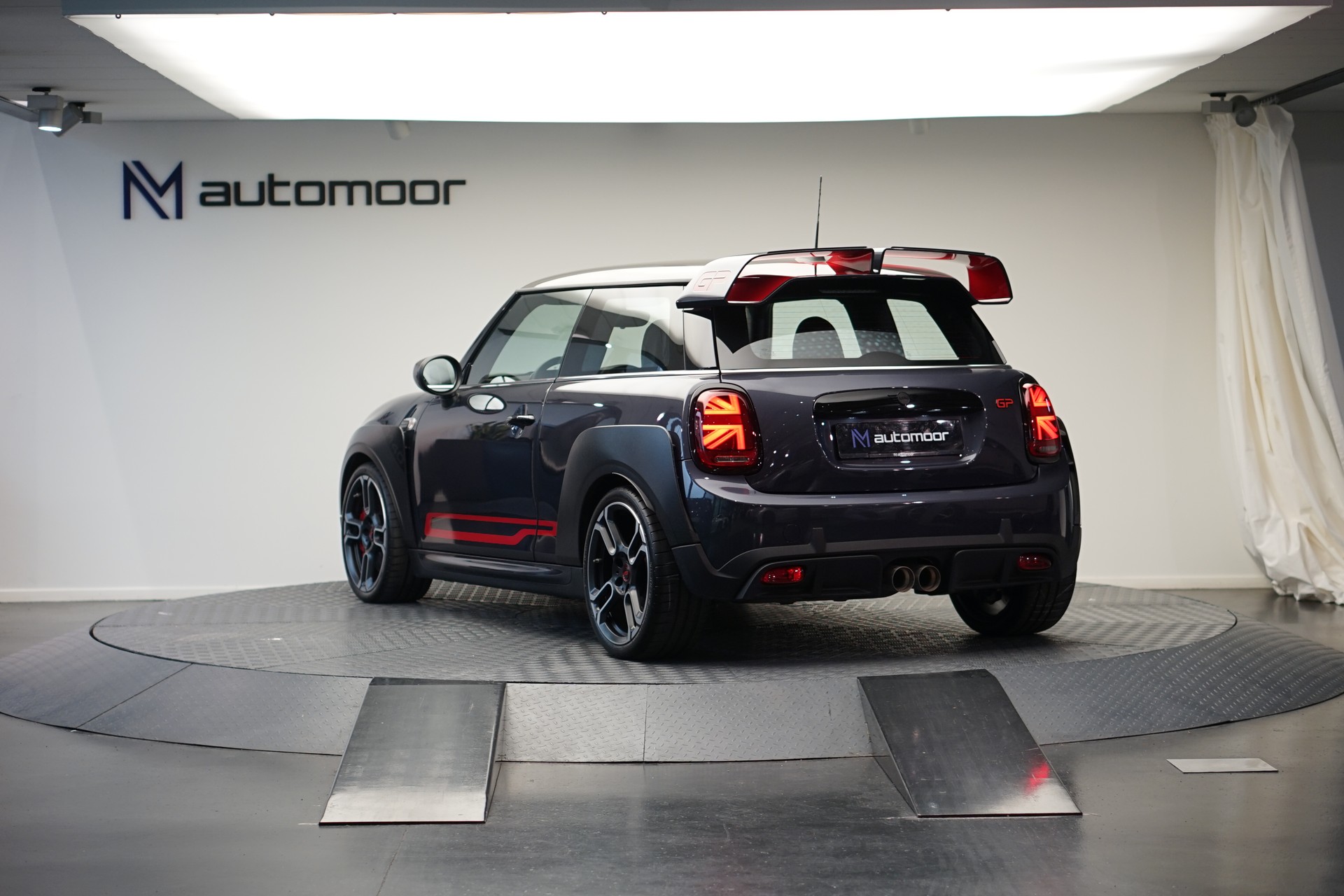 MINI Cooper John Cooper Works GP 3 Steptronic-image-6