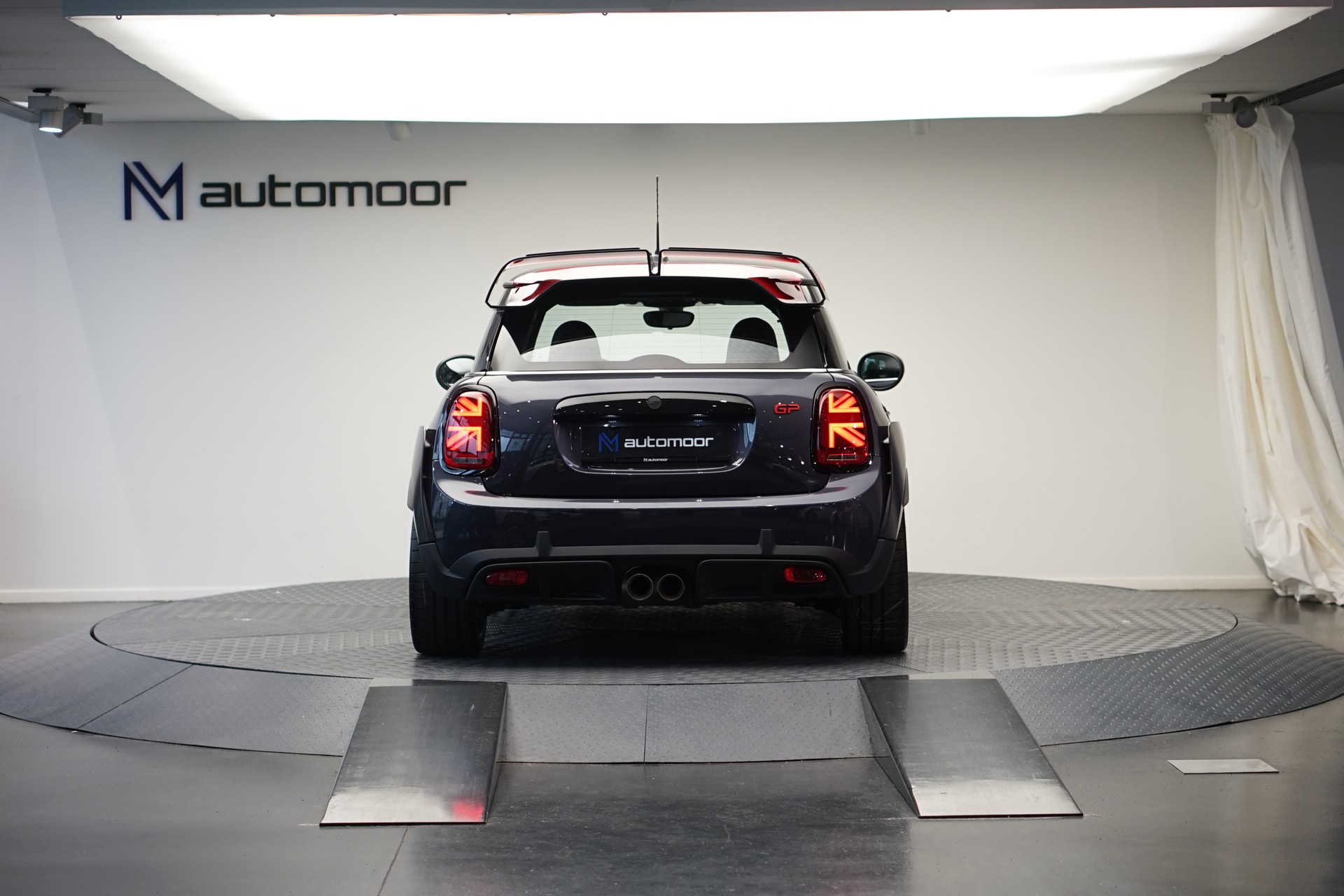 MINI Cooper John Cooper Works GP 3 Steptronic-image-5