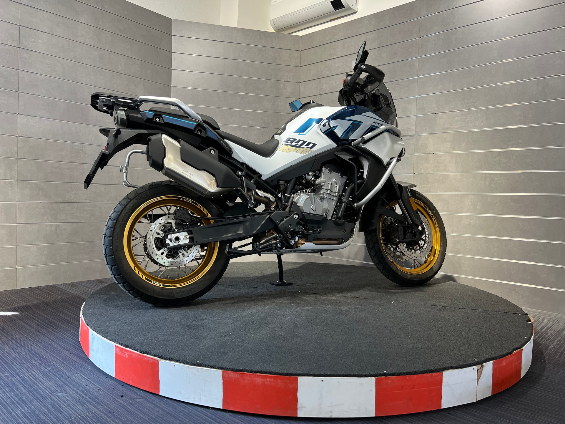 CF MOTO 800 MT Explorer-image-3