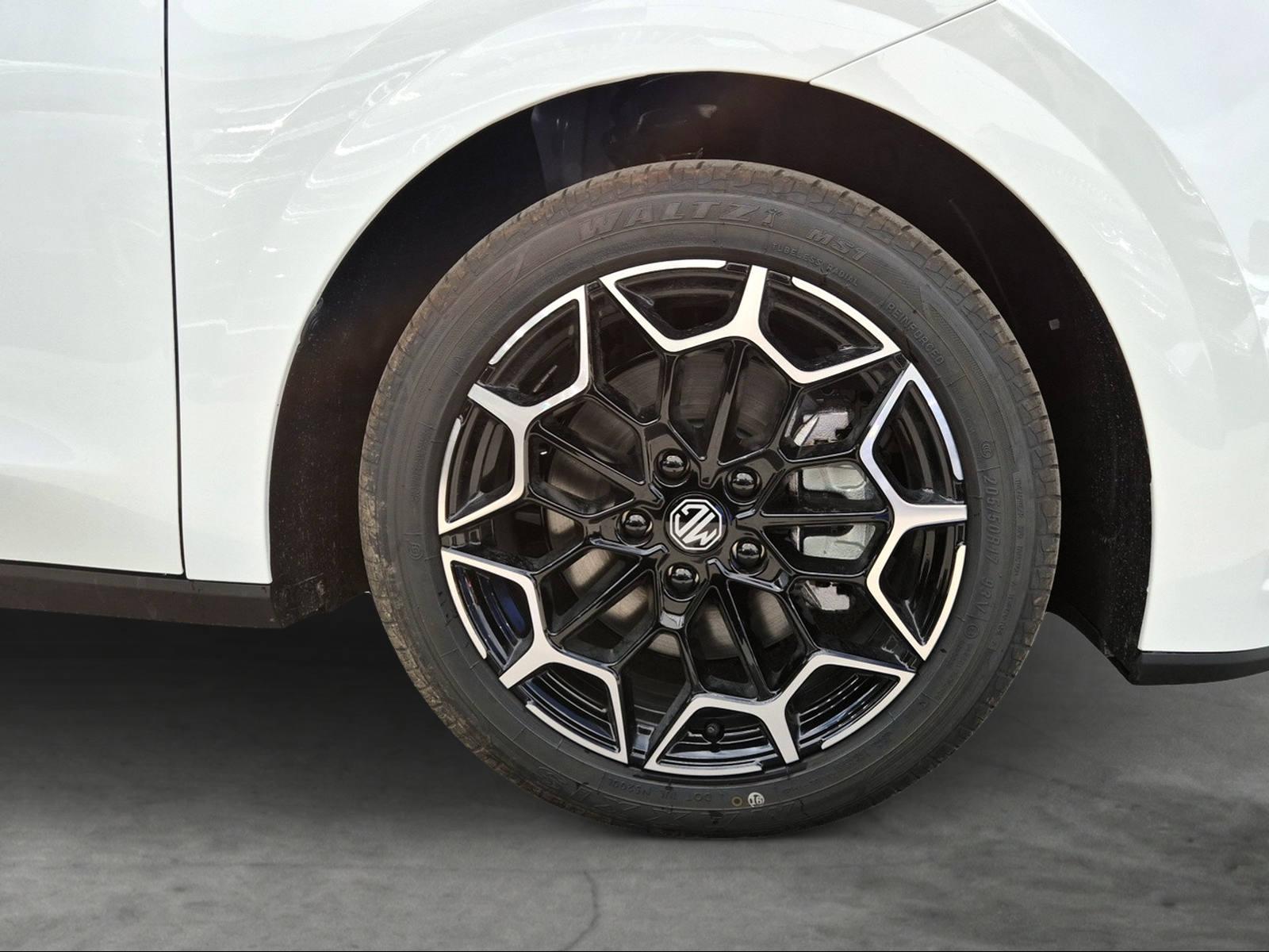 MG 4 Urban 54kWh Premium-image-14