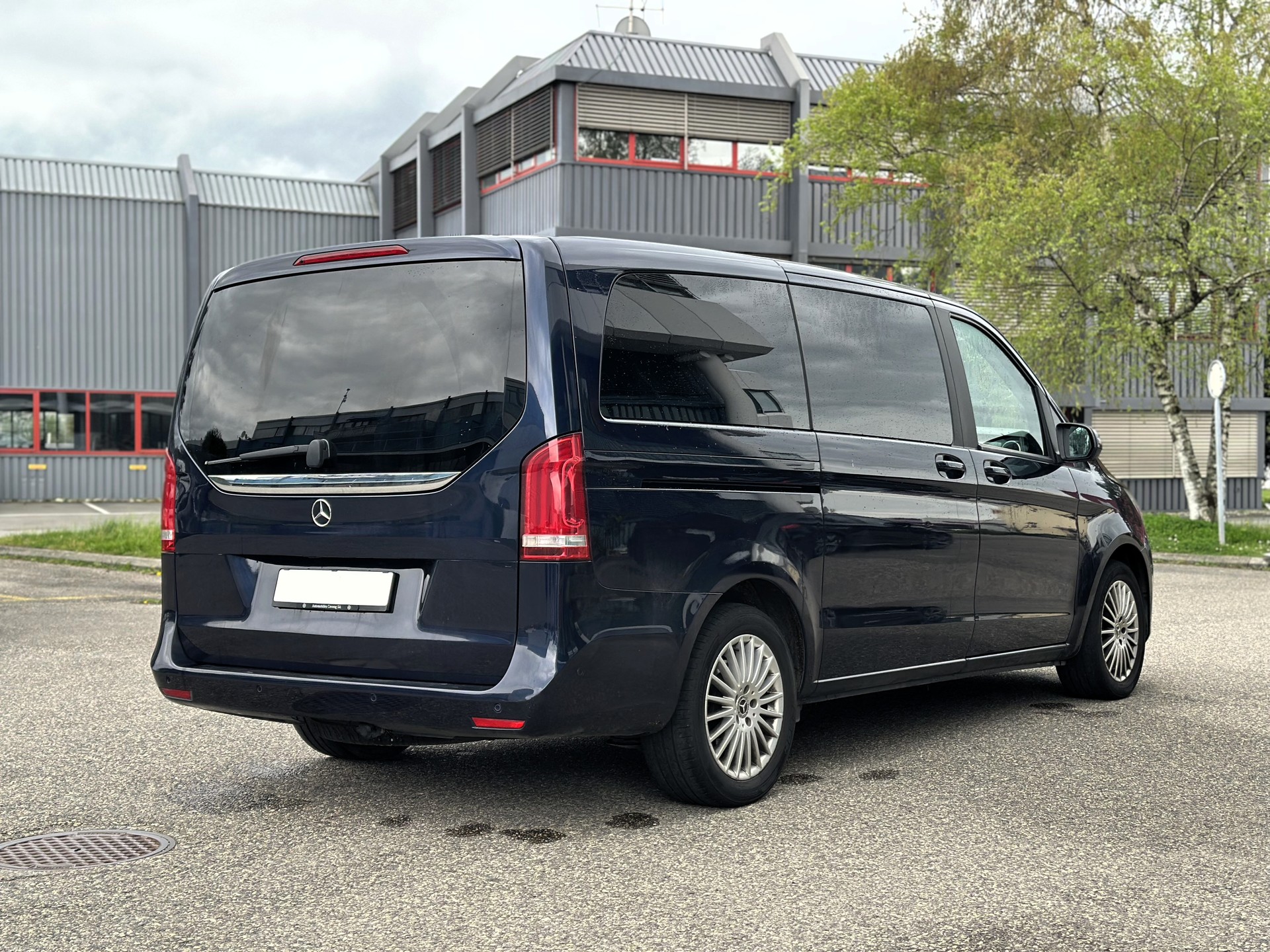 MERCEDES-BENZ V 250 d Avantgarde lang 4Matic 7G-Tronic-showroom-element-3