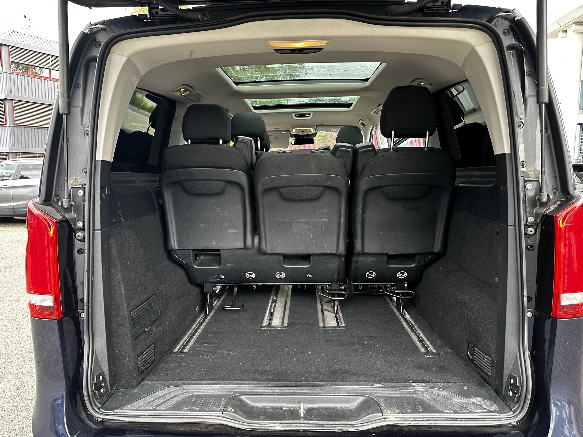 MERCEDES-BENZ V 250 d Avantgarde lang 4Matic 7G-Tronic-image-14