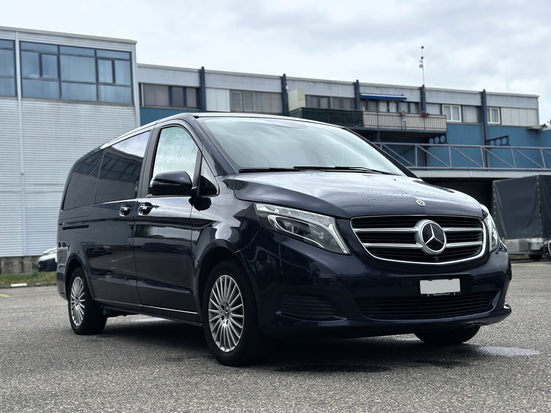MERCEDES-BENZ V 250 d Avantgarde lang 4Matic 7G-Tronic-showroom-element-2