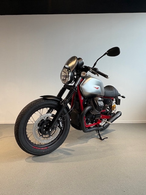 MOTO GUZZI V7 III Racer 750 ABS-image-6