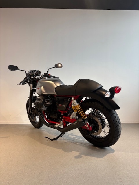 MOTO GUZZI V7 III Racer 750 ABS-image-4