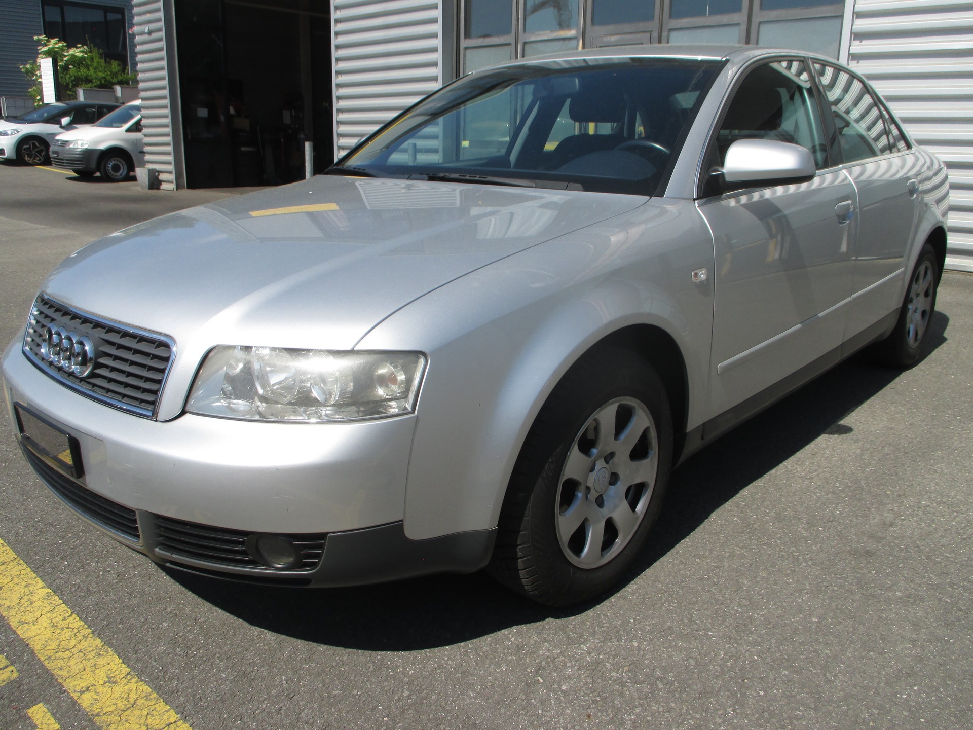 AUDI A4 2.0-image-7