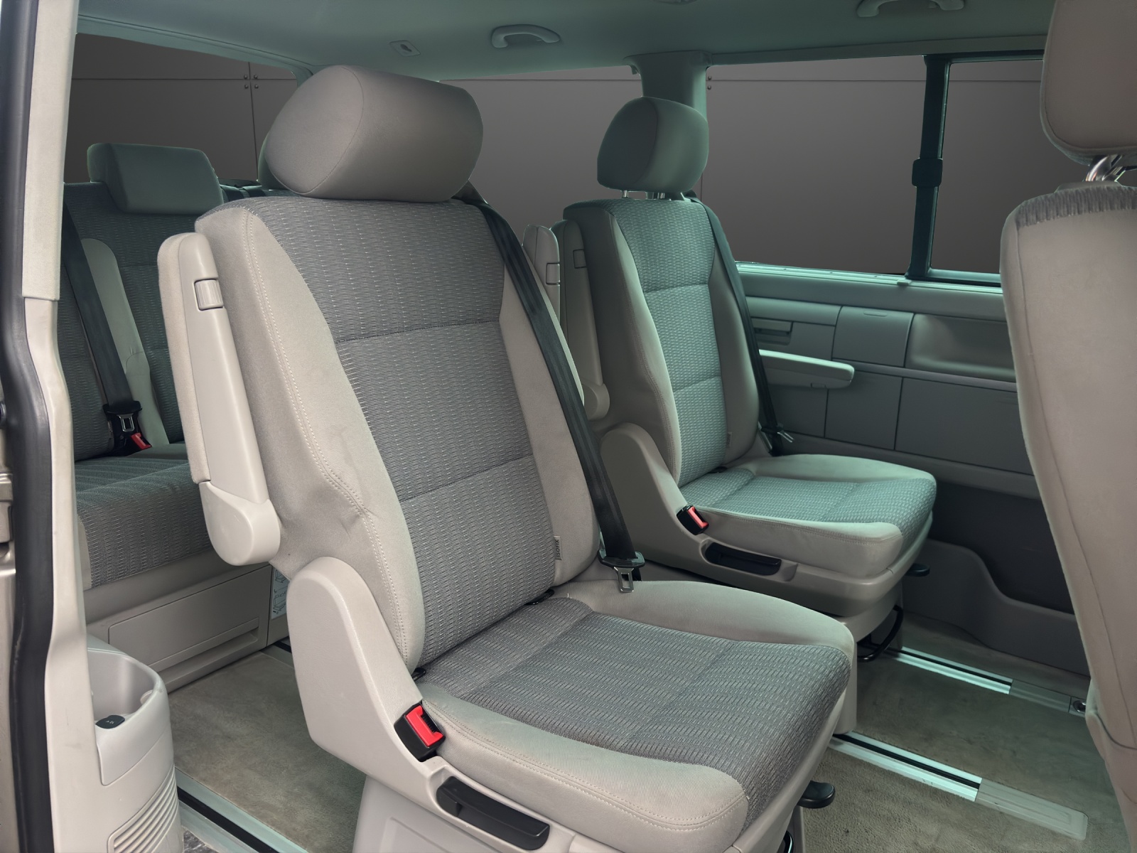 VW T6 Multivan 2.0 TDI Family-image-9