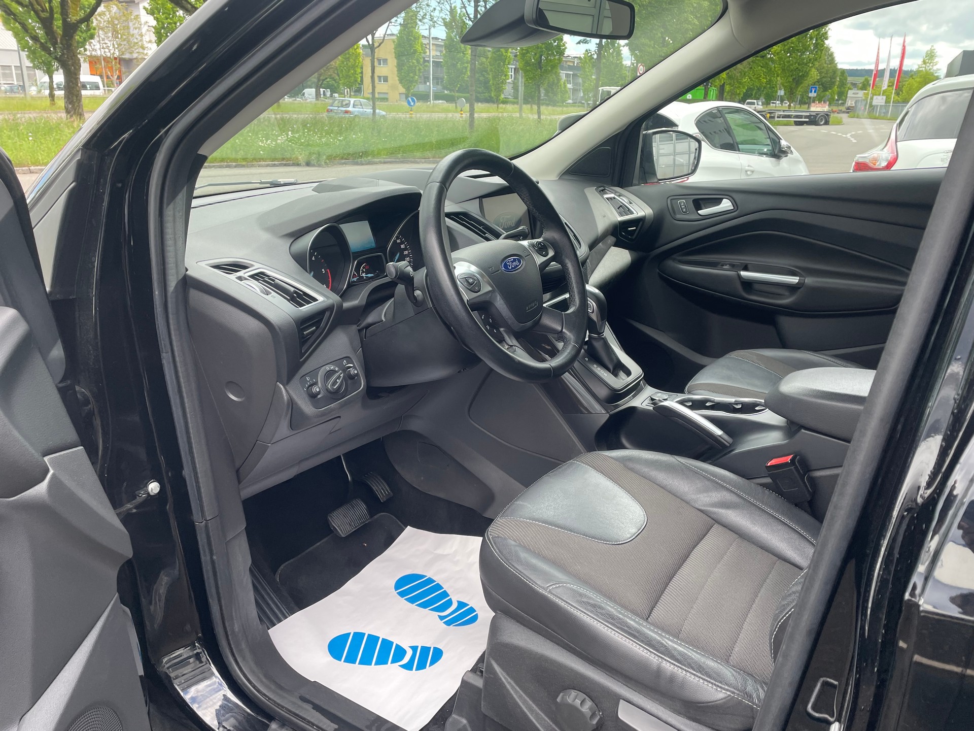 FORD Kuga 2.0 TDCi Titanium S 4WD PowerShift-image-6