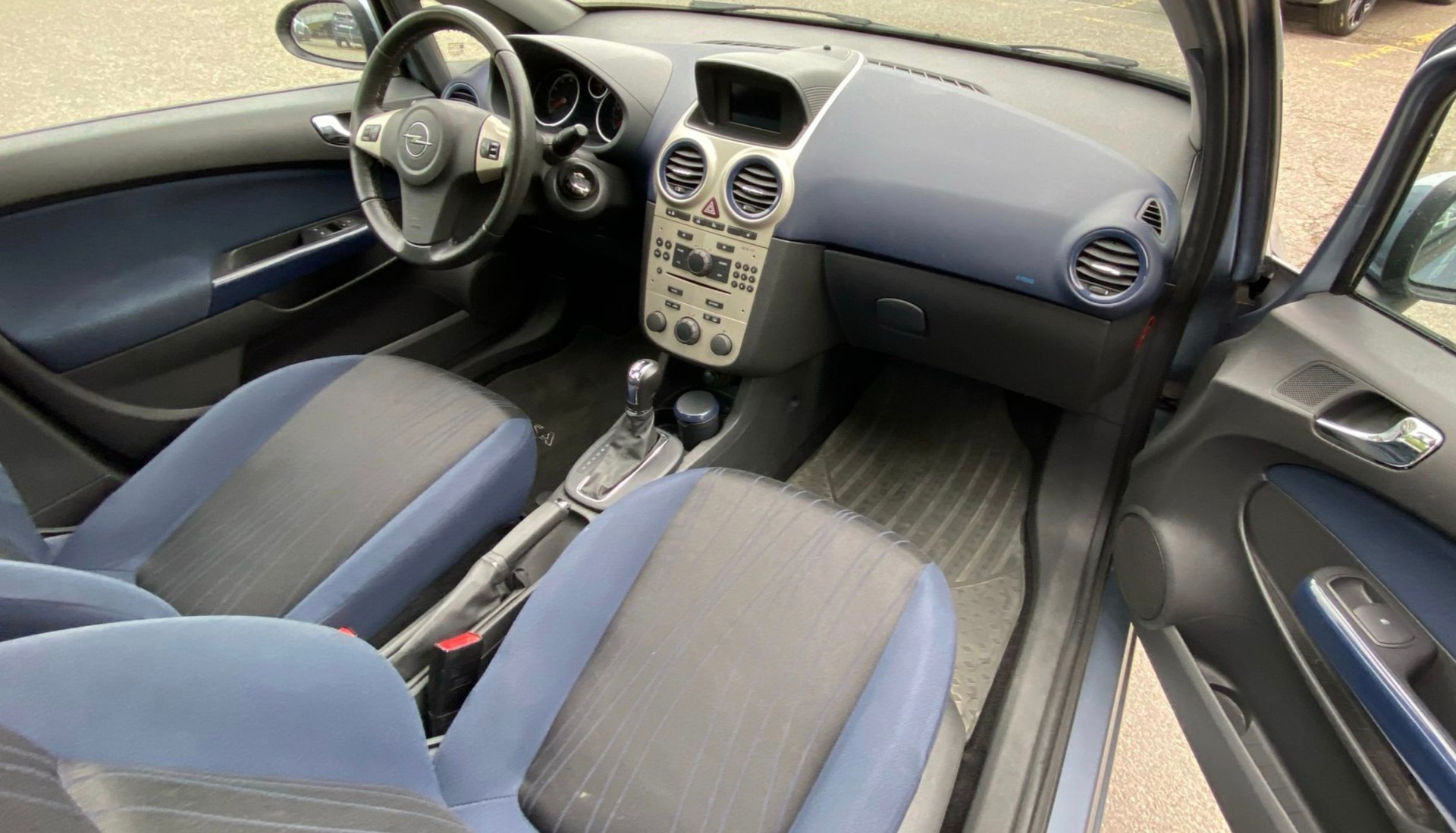 OPEL Corsa 1.4 TP Enjoy-image-10