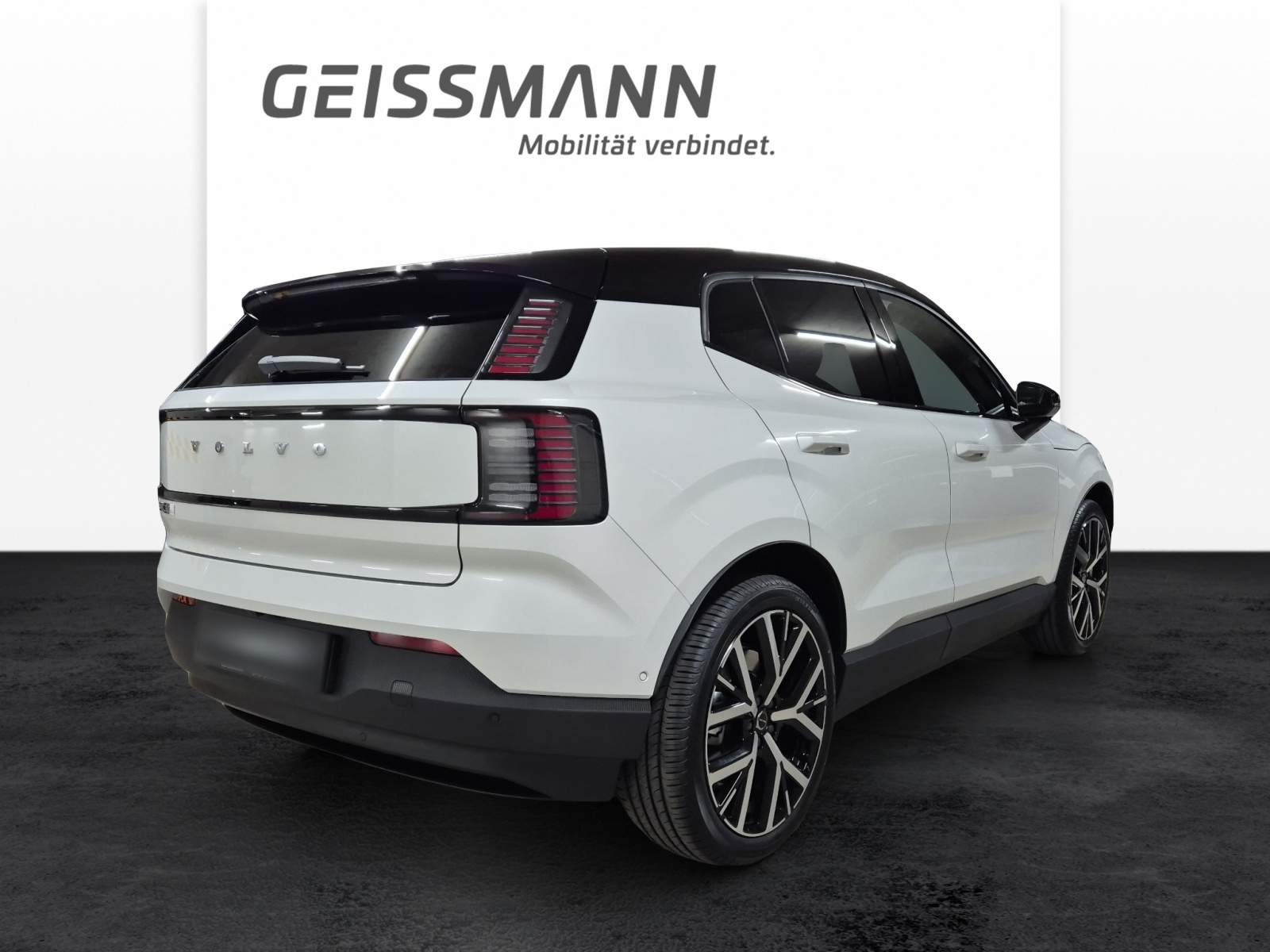 VOLVO EX30 E60 Twin Ultra Performance AWD-image-6