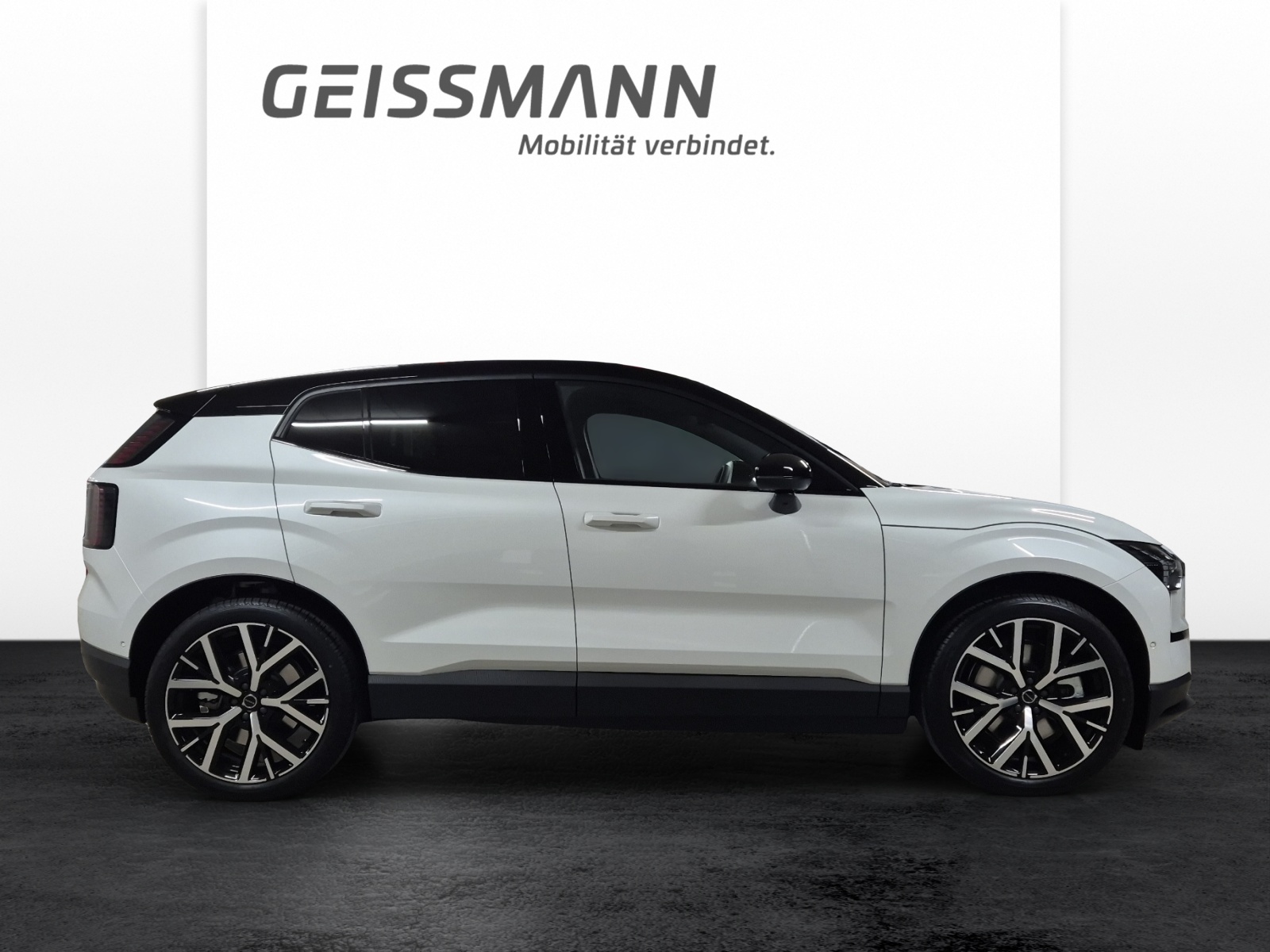 VOLVO EX30 E60 Twin Ultra Performance AWD-showroom-element-3