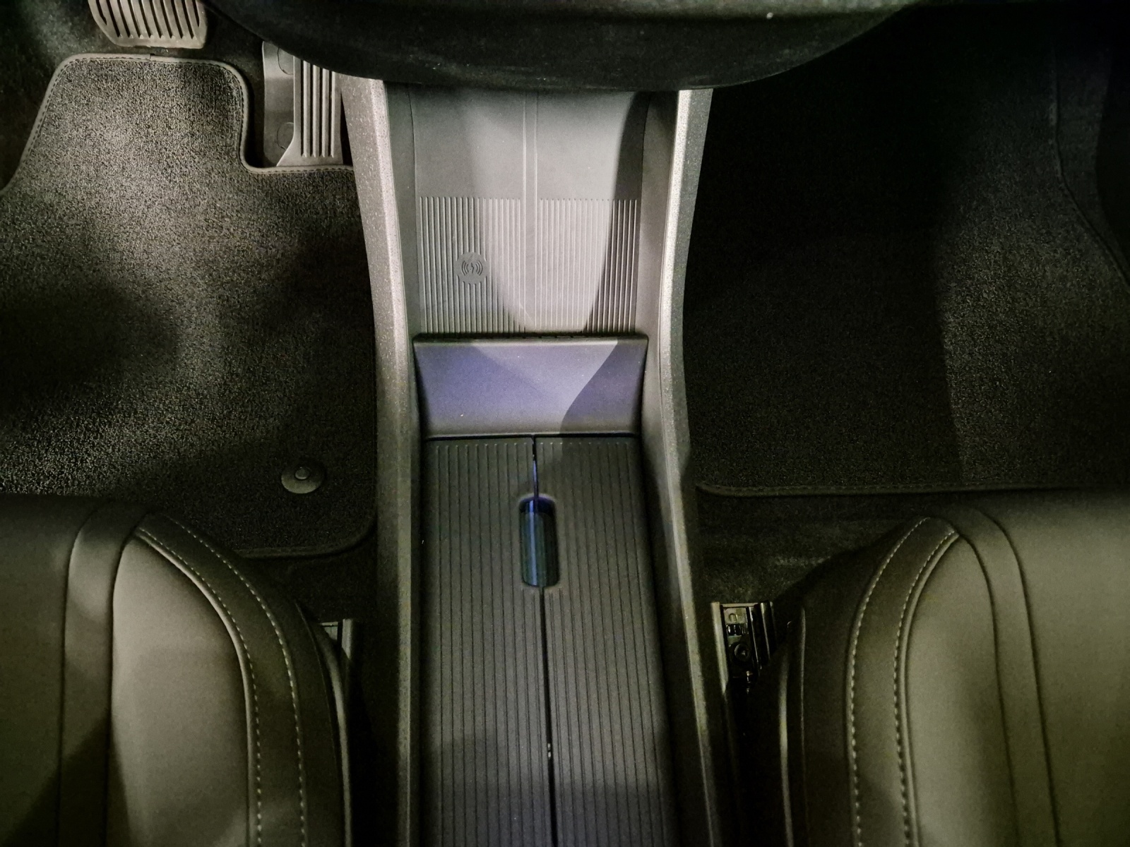 VOLVO EX30 E60 Twin Ultra Performance AWD-image-14
