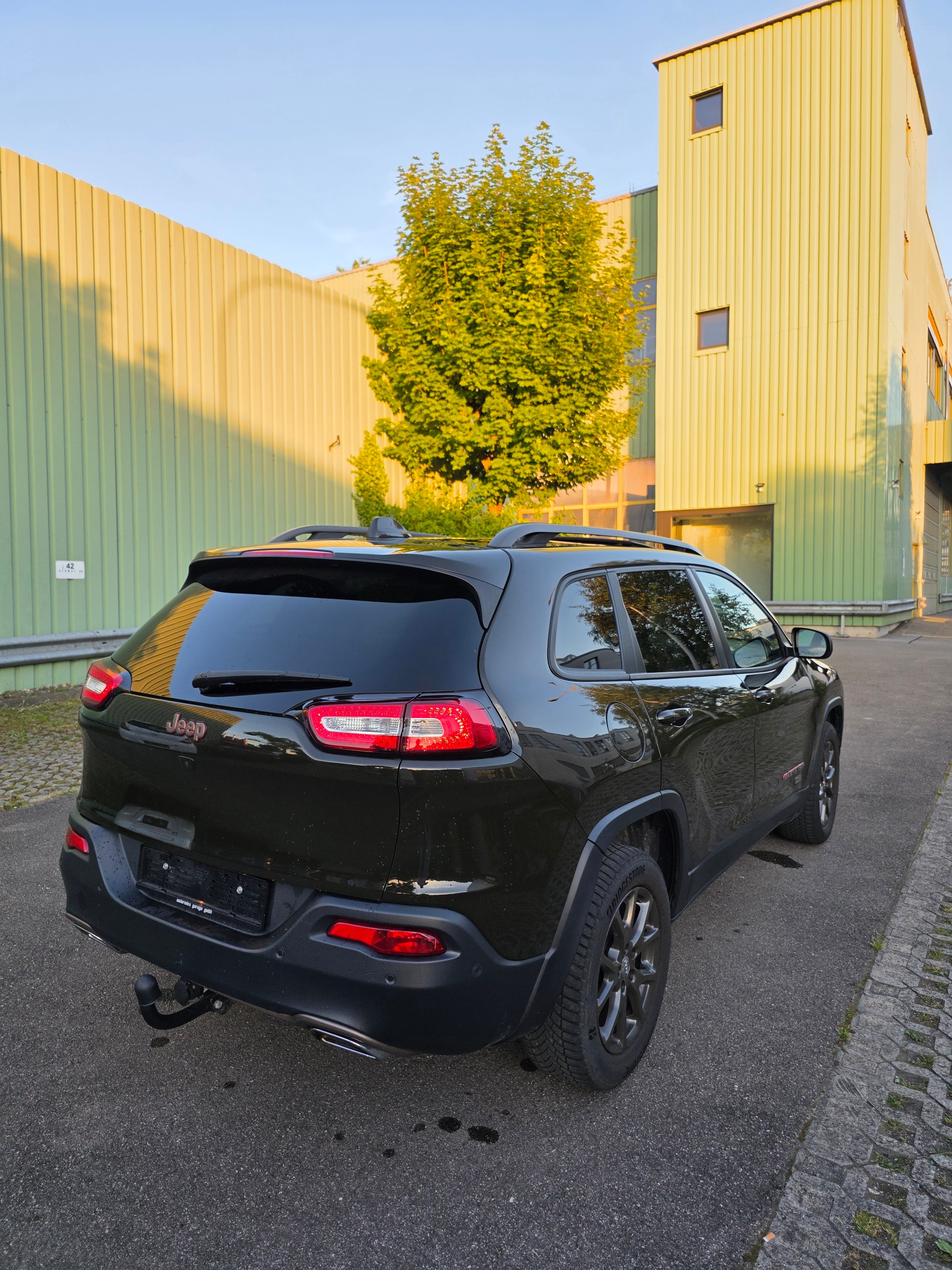 JEEP 2.2 CRD 200 Night Eagle AWD-image-2