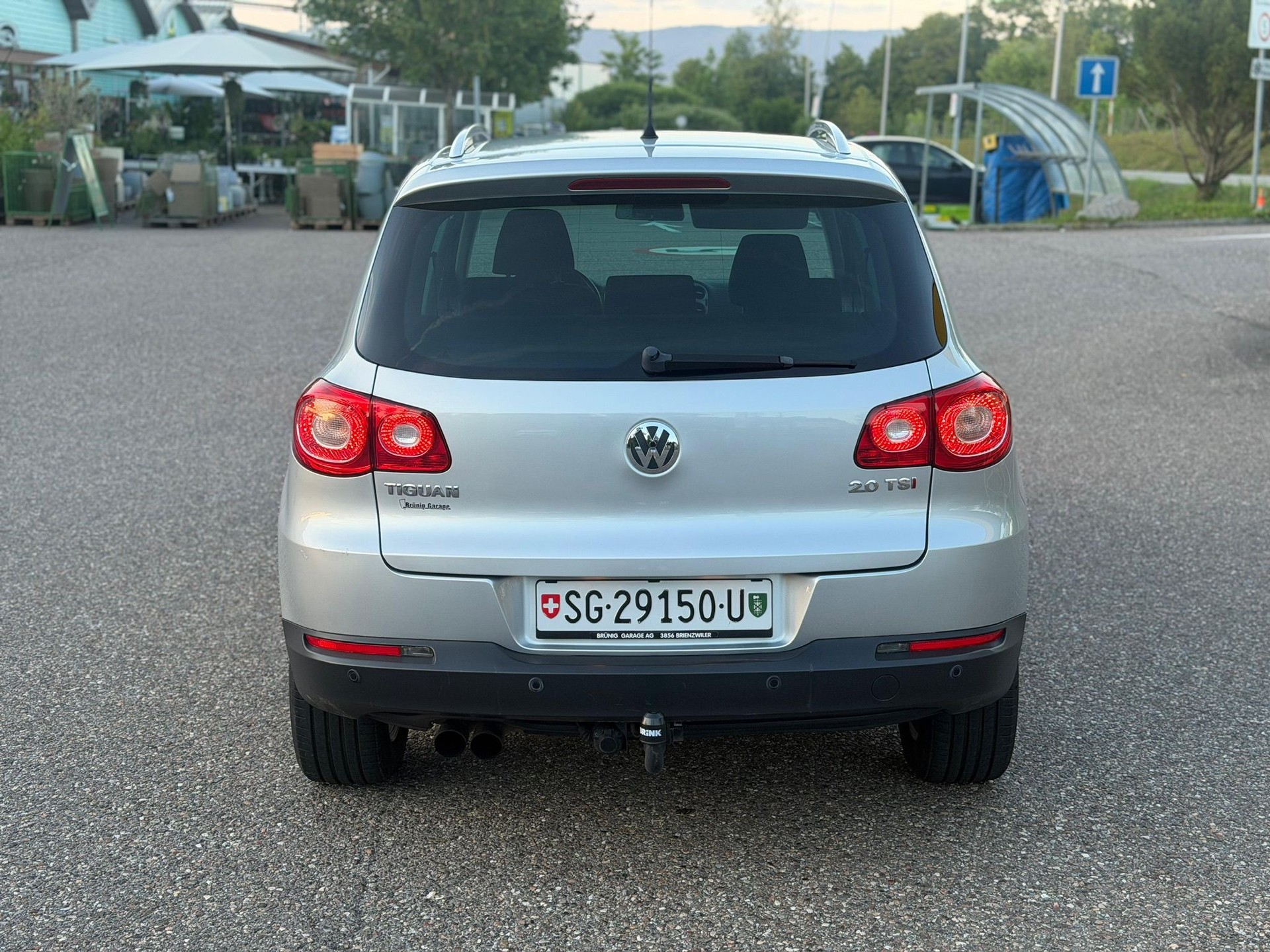 VW Tiguan 2.0 TSI Sport&Style Tiptronic-showroom-element-3