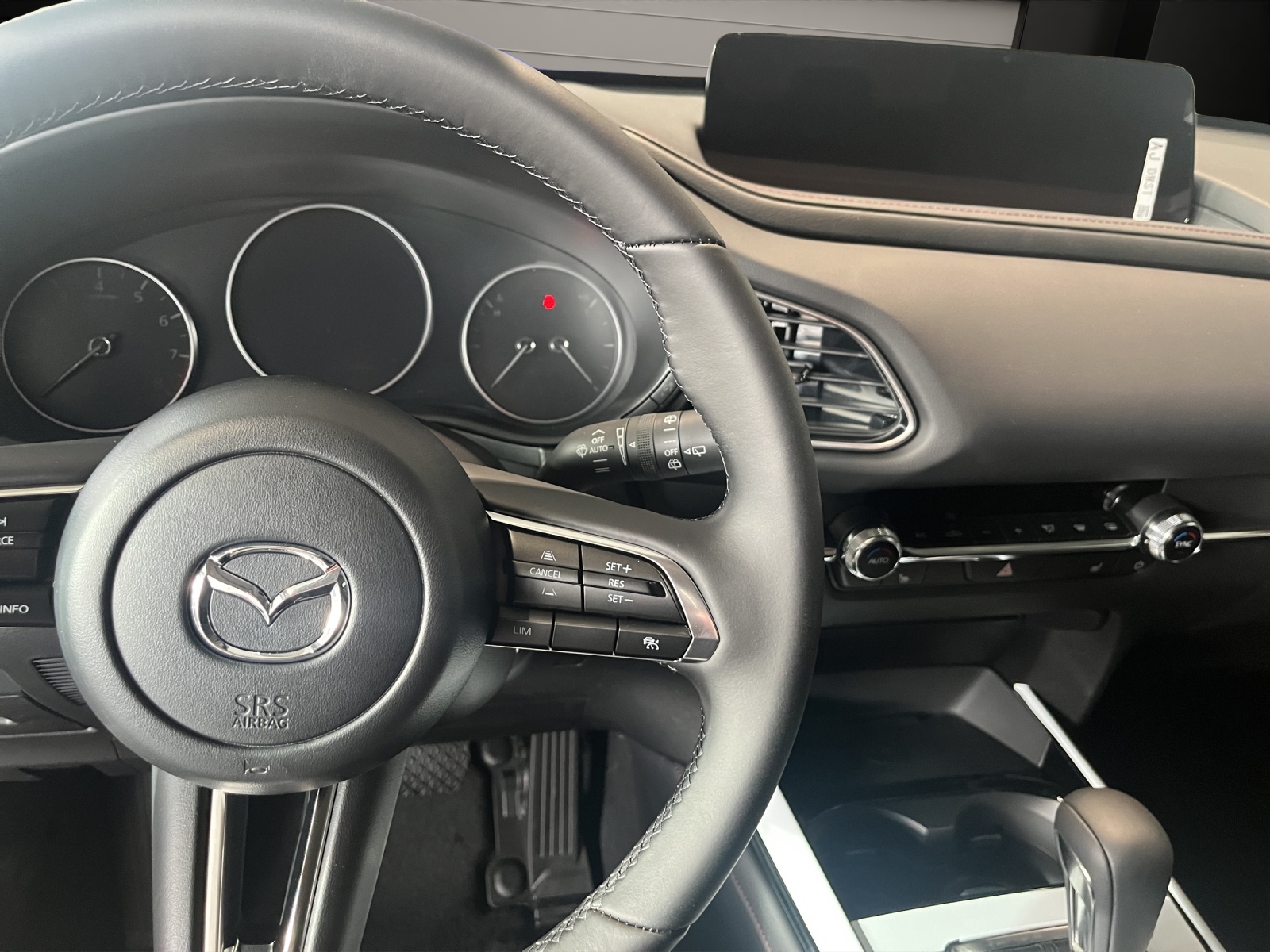 MAZDA CX-30 SKYACTIV-X 186 M Hybrid Homura FWD AT-image-9