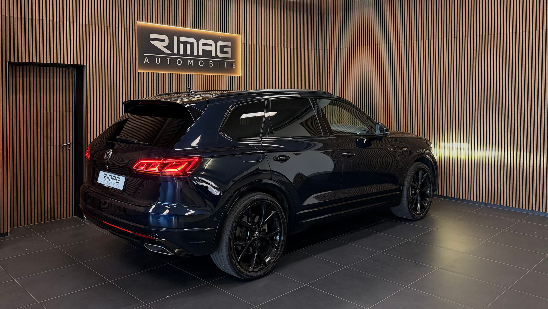 VW Touareg 3.0 TSI eHybrid R Tiptronic | Absolute Vollausstattung | 1. Hand | CH-Fzg. | CarVertical-image-12