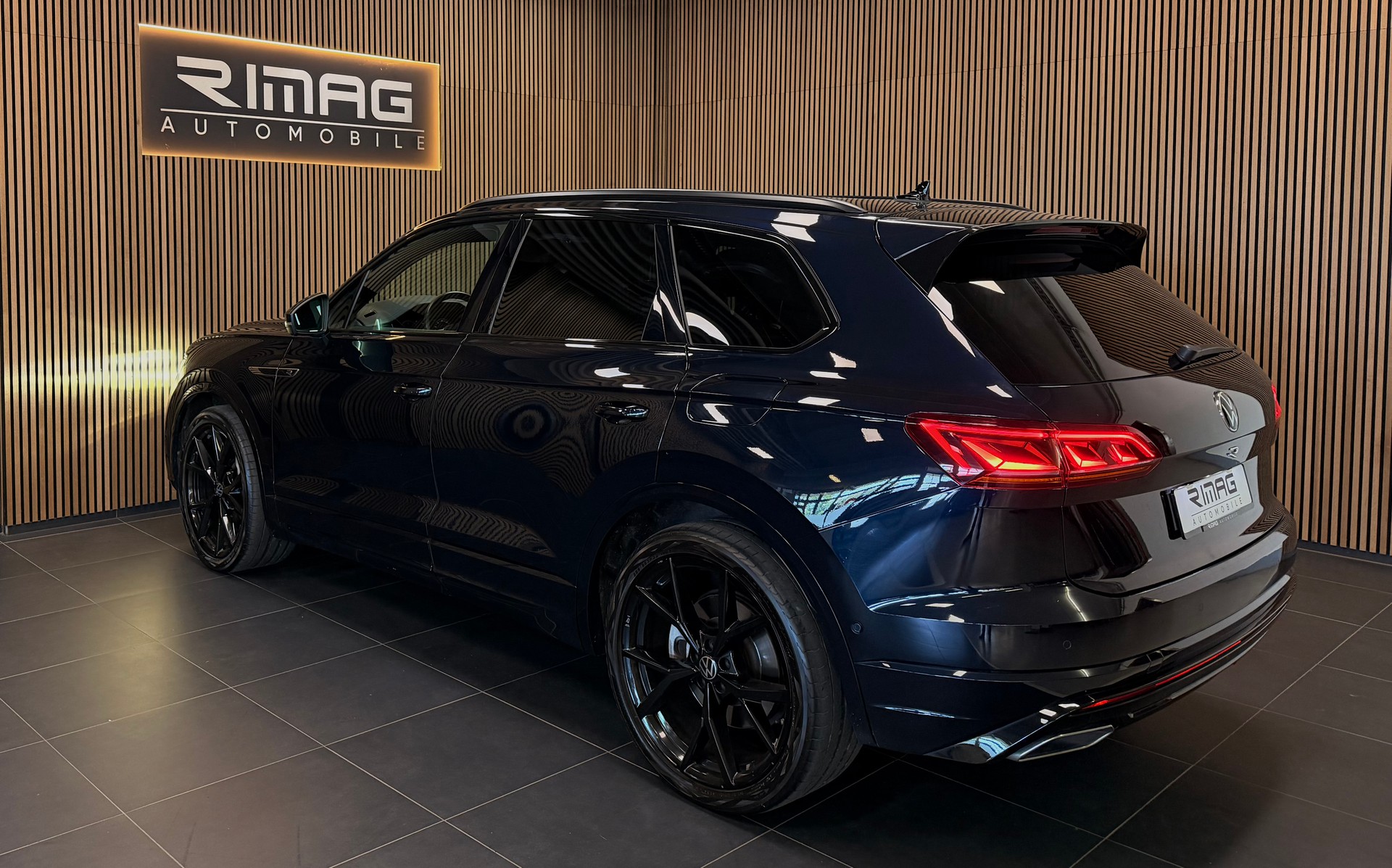 VW Touareg 3.0 TSI eHybrid R Tiptronic | Absolute Vollausstattung | 1. Hand | CH-Fzg. | CarVertical-image-9