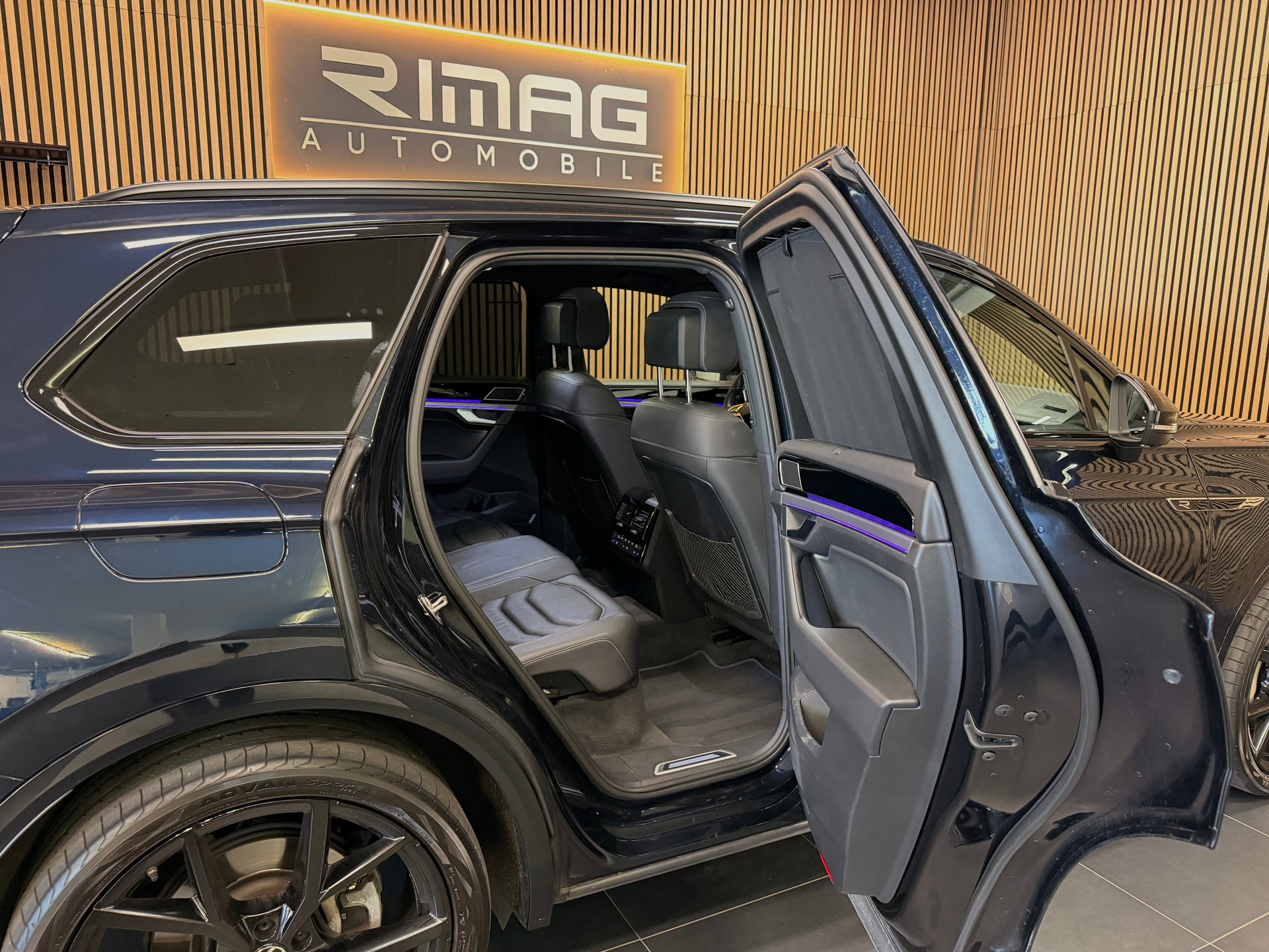 VW Touareg 3.0 TSI eHybrid R Tiptronic | Absolute Vollausstattung | 1. Hand | CH-Fzg. | CarVertical-image-18