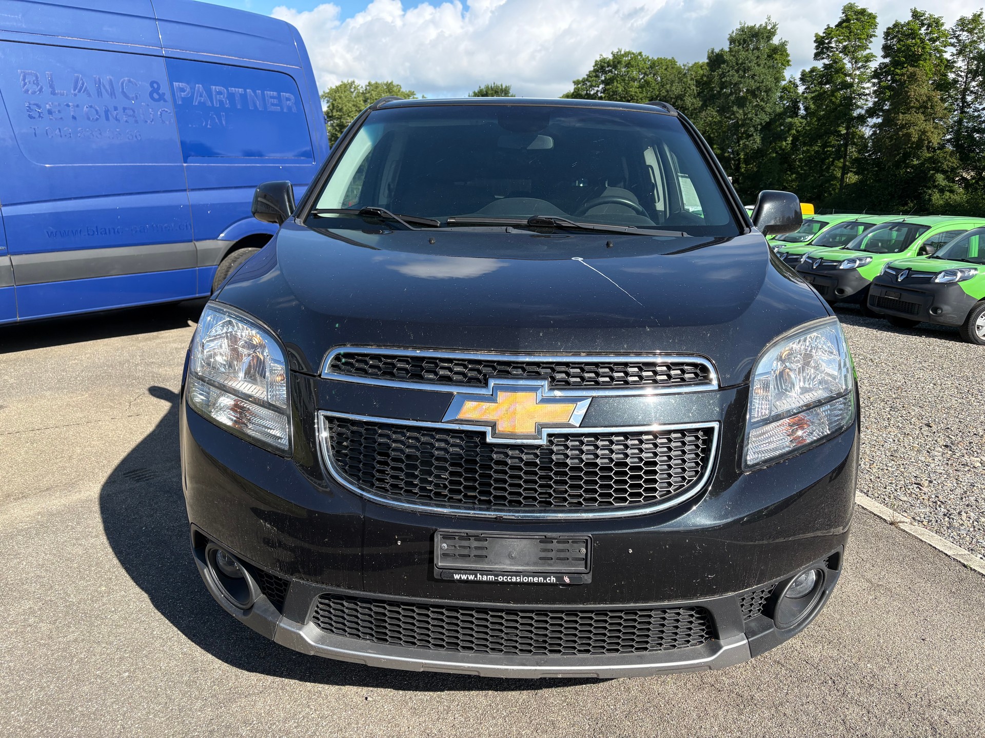 CHEVROLET Orlando 2.0 VCDi LS-image-1