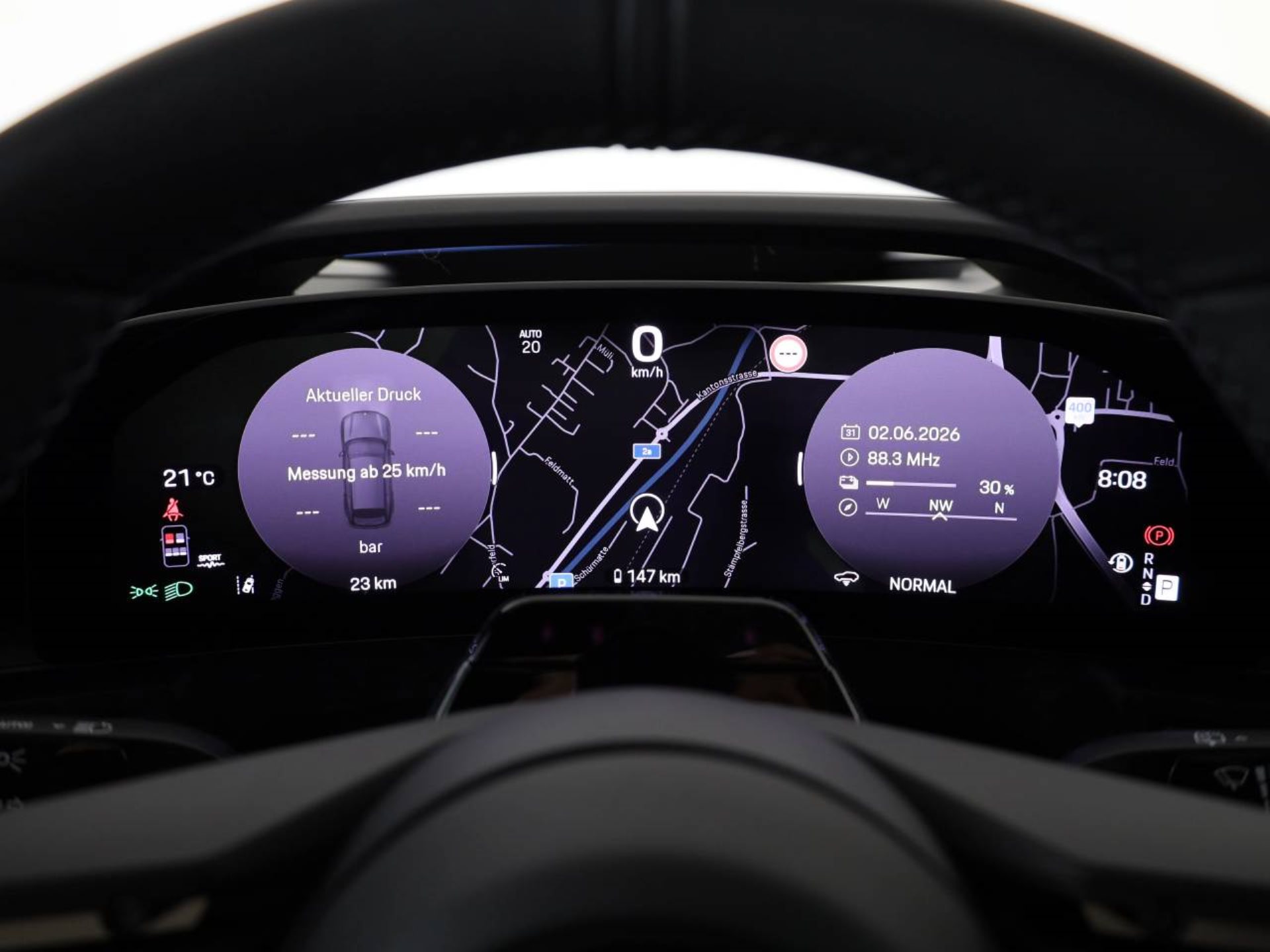 PORSCHE Cayenne Electric-image-28