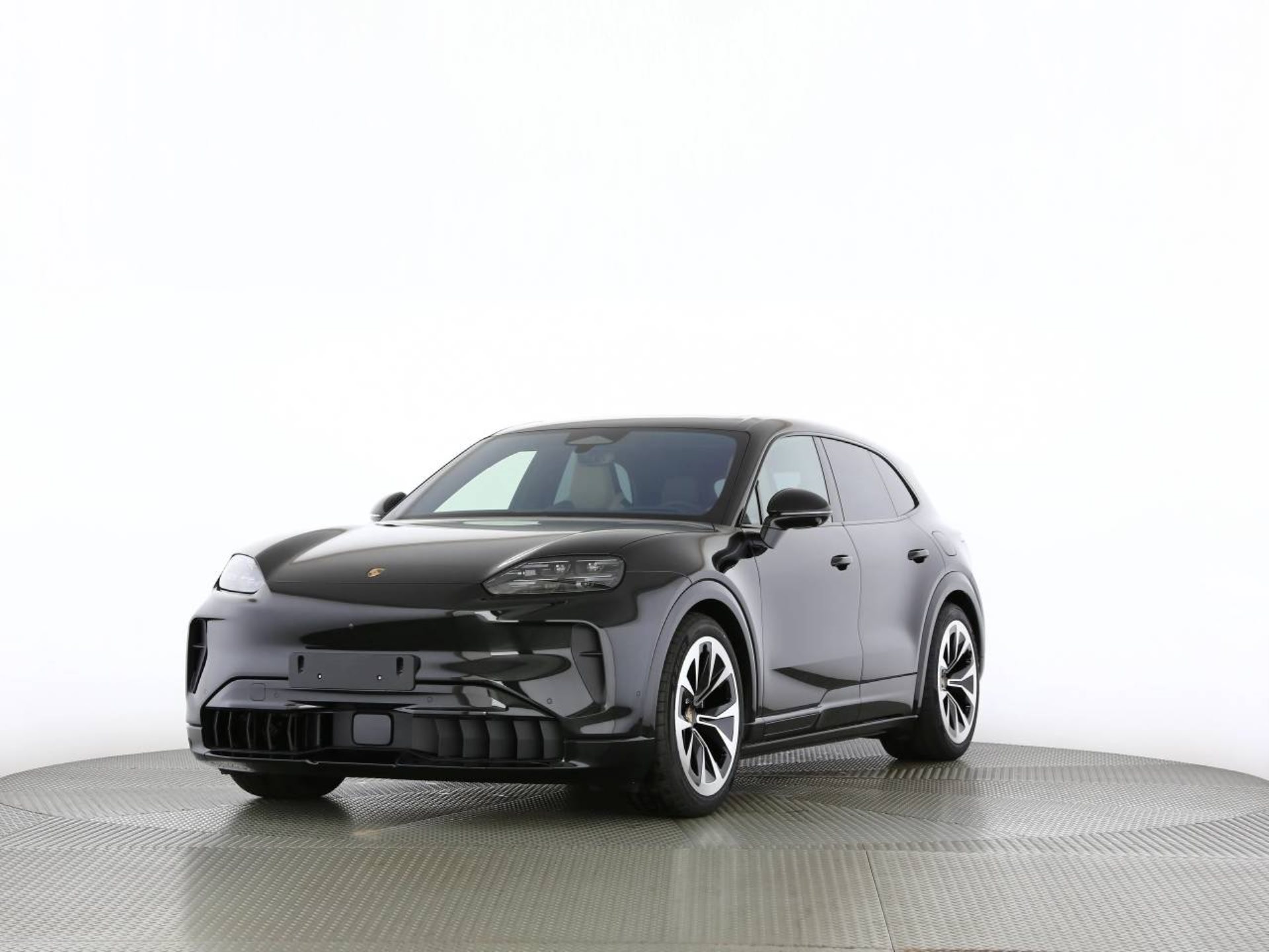 PORSCHE Cayenne Electric-image-17