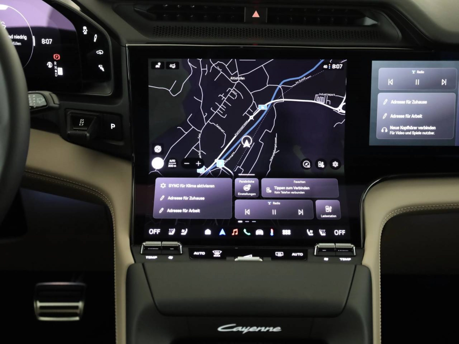 PORSCHE Cayenne Electric-image-29