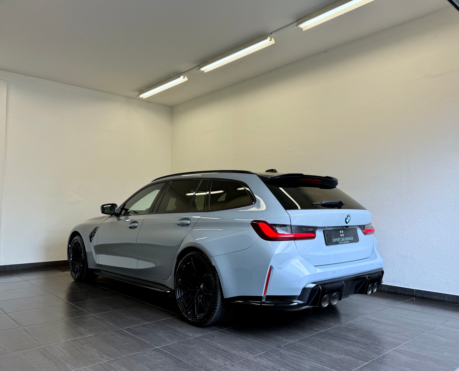 BMW M3 Touring xDrive Competition M LCI 530 PS "Brooklyn Grey"-image-9
