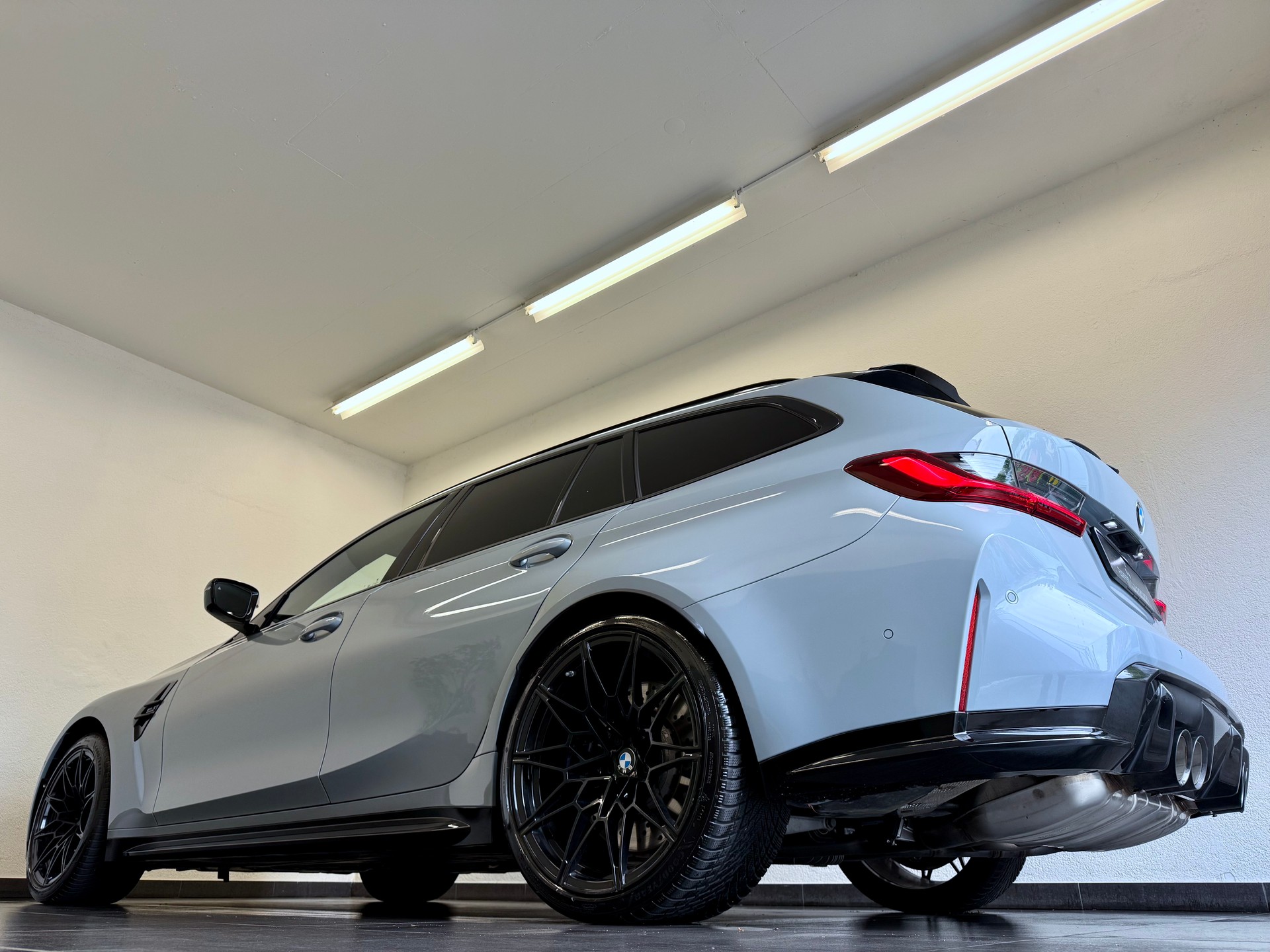 BMW M3 Touring xDrive Competition M LCI 530 PS "Brooklyn Grey"-image-10