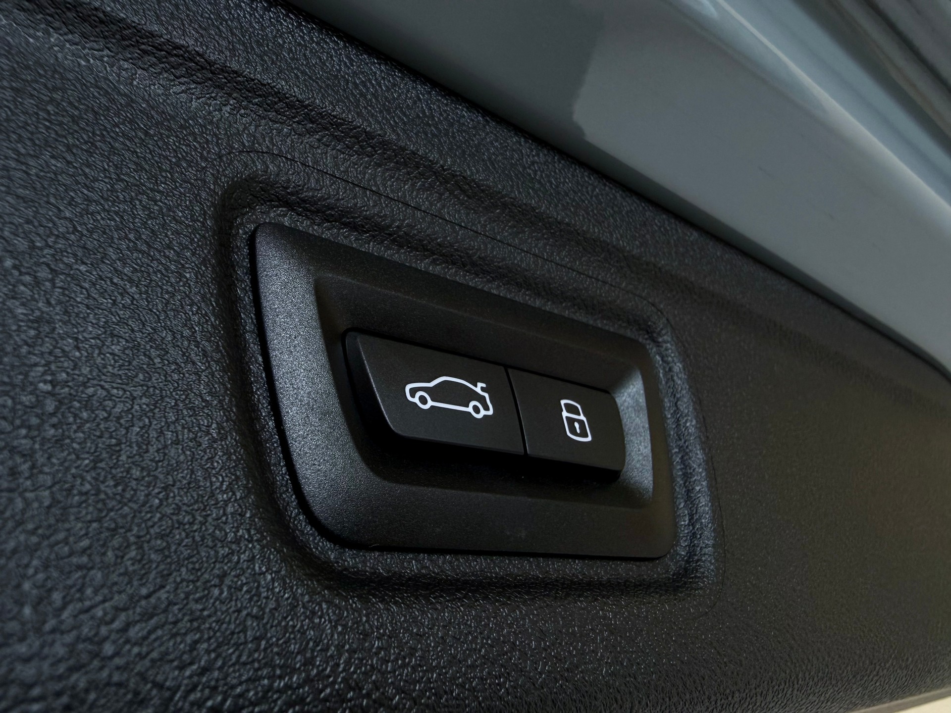 BMW M3 Touring xDrive Competition M LCI 530 PS "Brooklyn Grey"-image-15