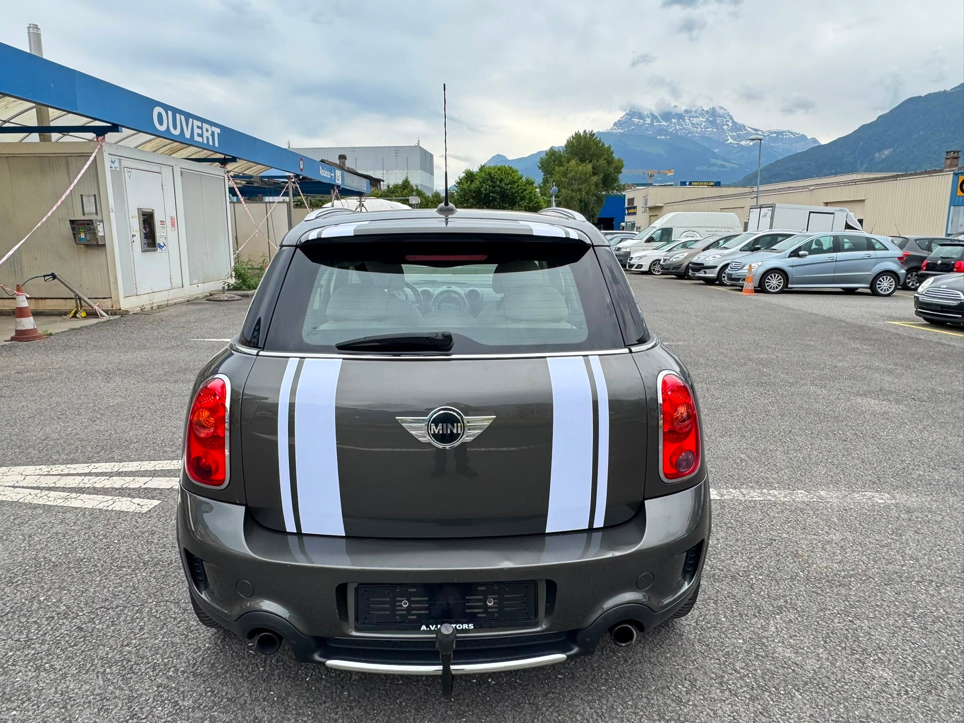 MINI Countryman Cooper S FWD Steptronic-image-5