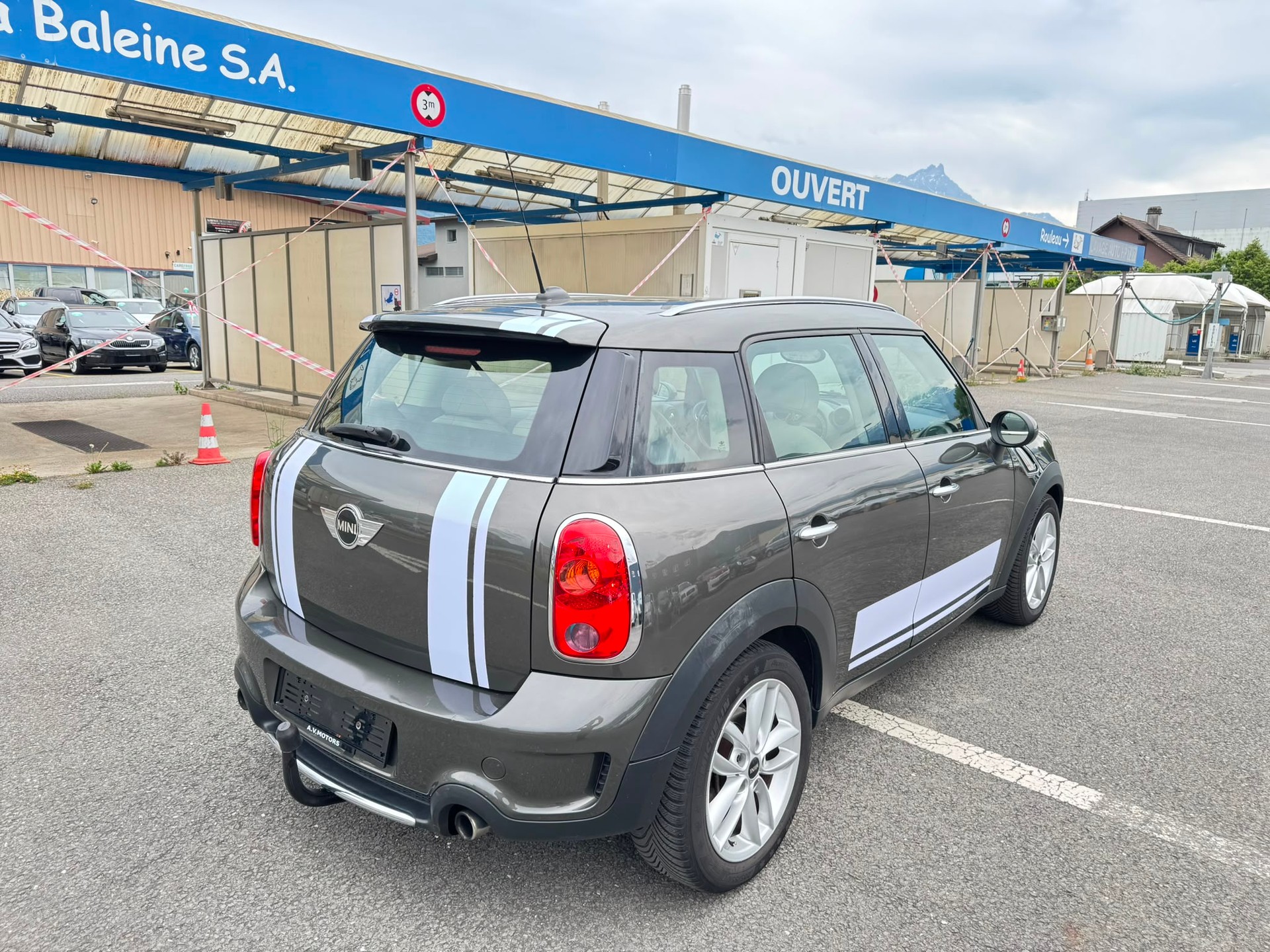 MINI Countryman Cooper S FWD Steptronic-image-3