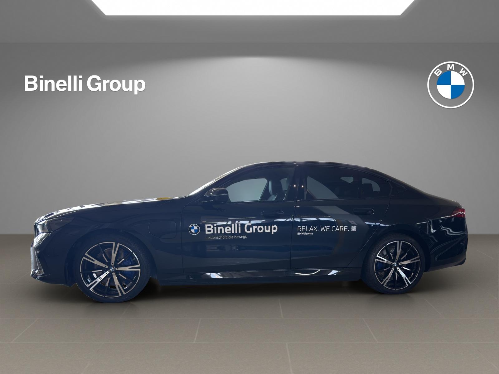 BMW 550e xDrive-showroom-element-3