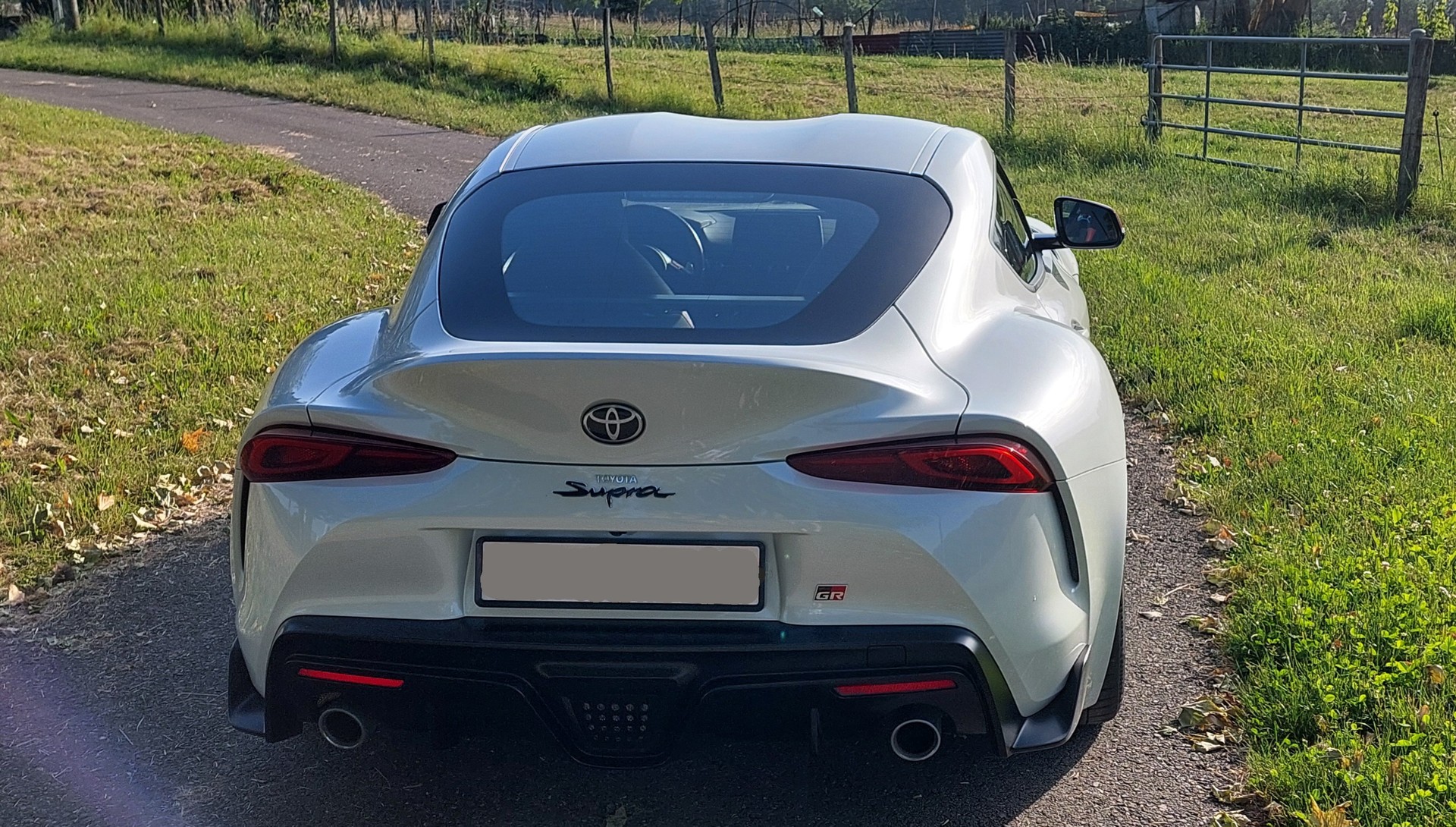 TOYOTA 2.0 T Limited Edition II-image-3