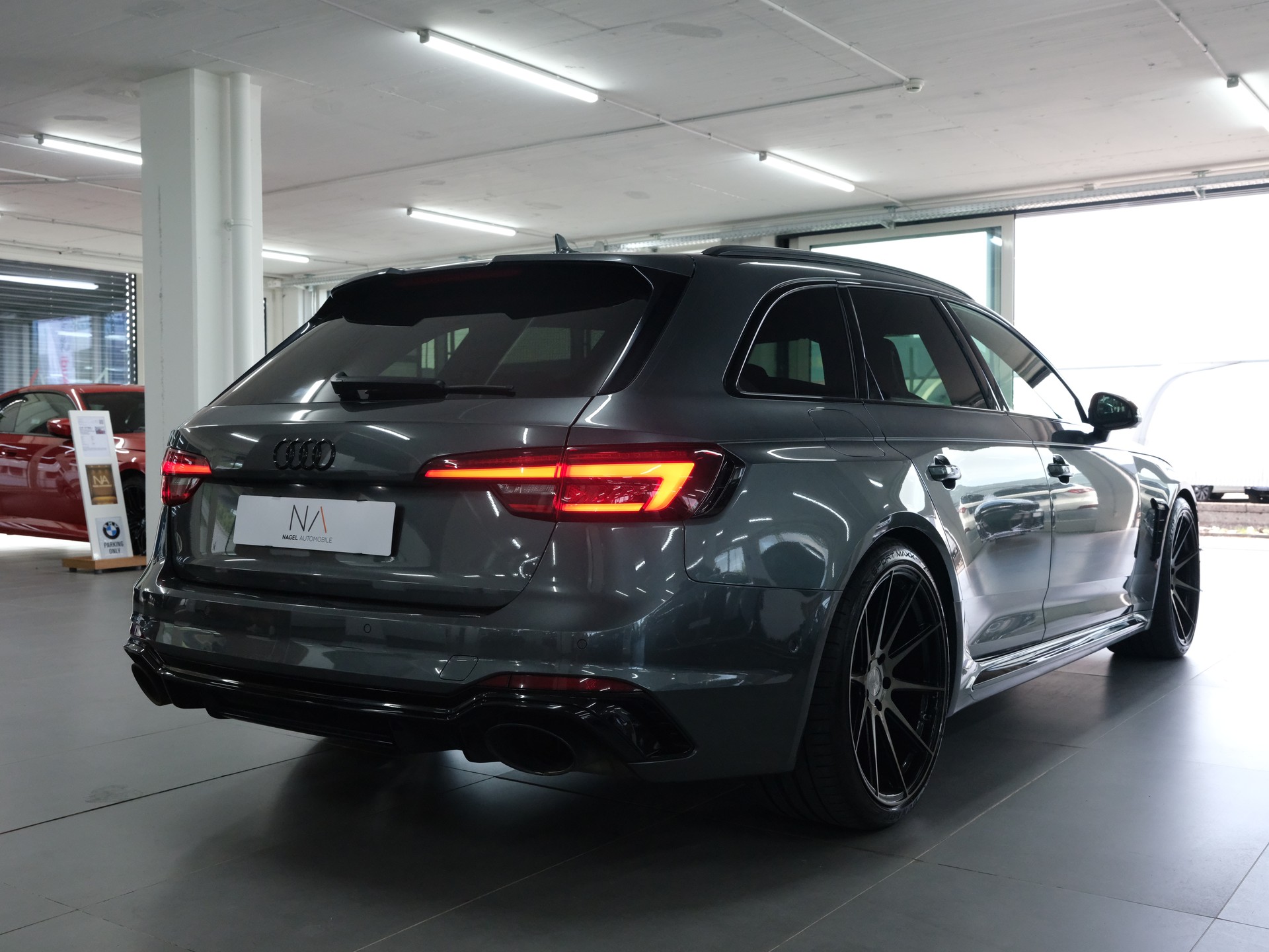 AUDI RS4 Avant 2.9 TFSI quattro tiptronic *Aversus Felgen* *RS-Performance* *360 Kamera*-showroom-element-2