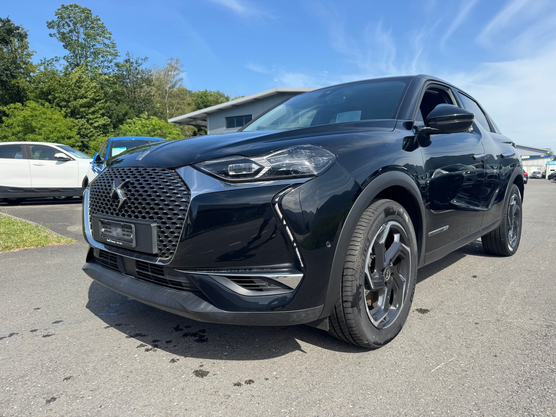DS AUTOMOBILES DS 3 Crossback 1.2 PureTech SO Chic EAT8-showroom-element-1
