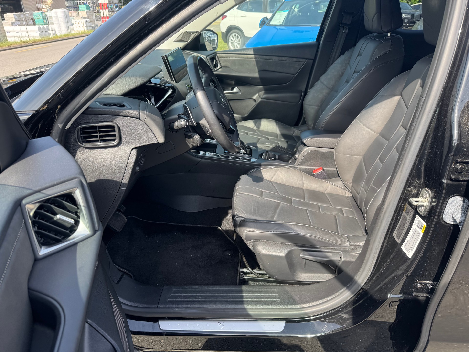 DS AUTOMOBILES DS 3 Crossback 1.2 PureTech SO Chic EAT8-image-11