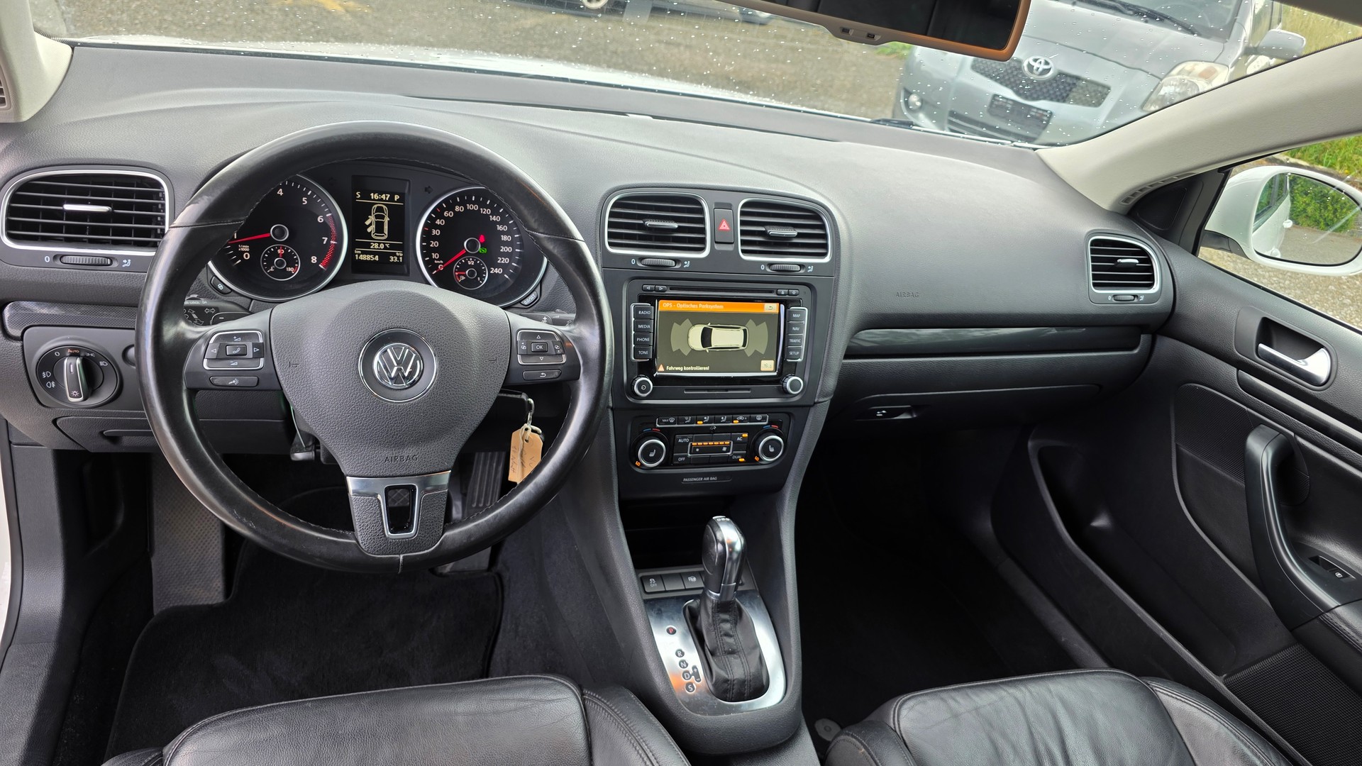 VW Golf Variant 1.4 TSI Highline DSG-image-7