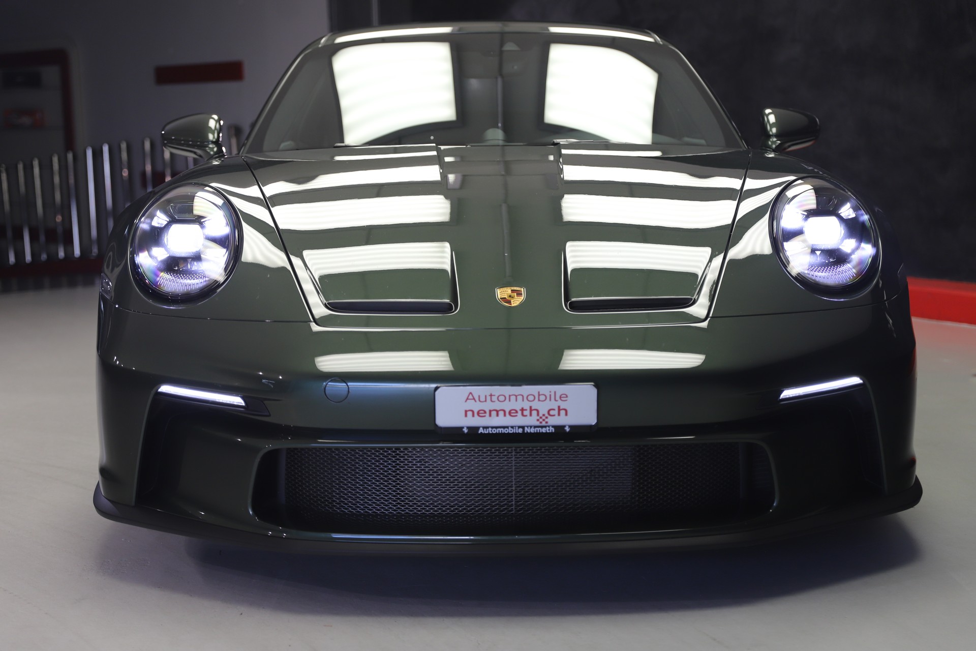 PORSCHE 911 GT3 Touring PDK-showroom-element-1