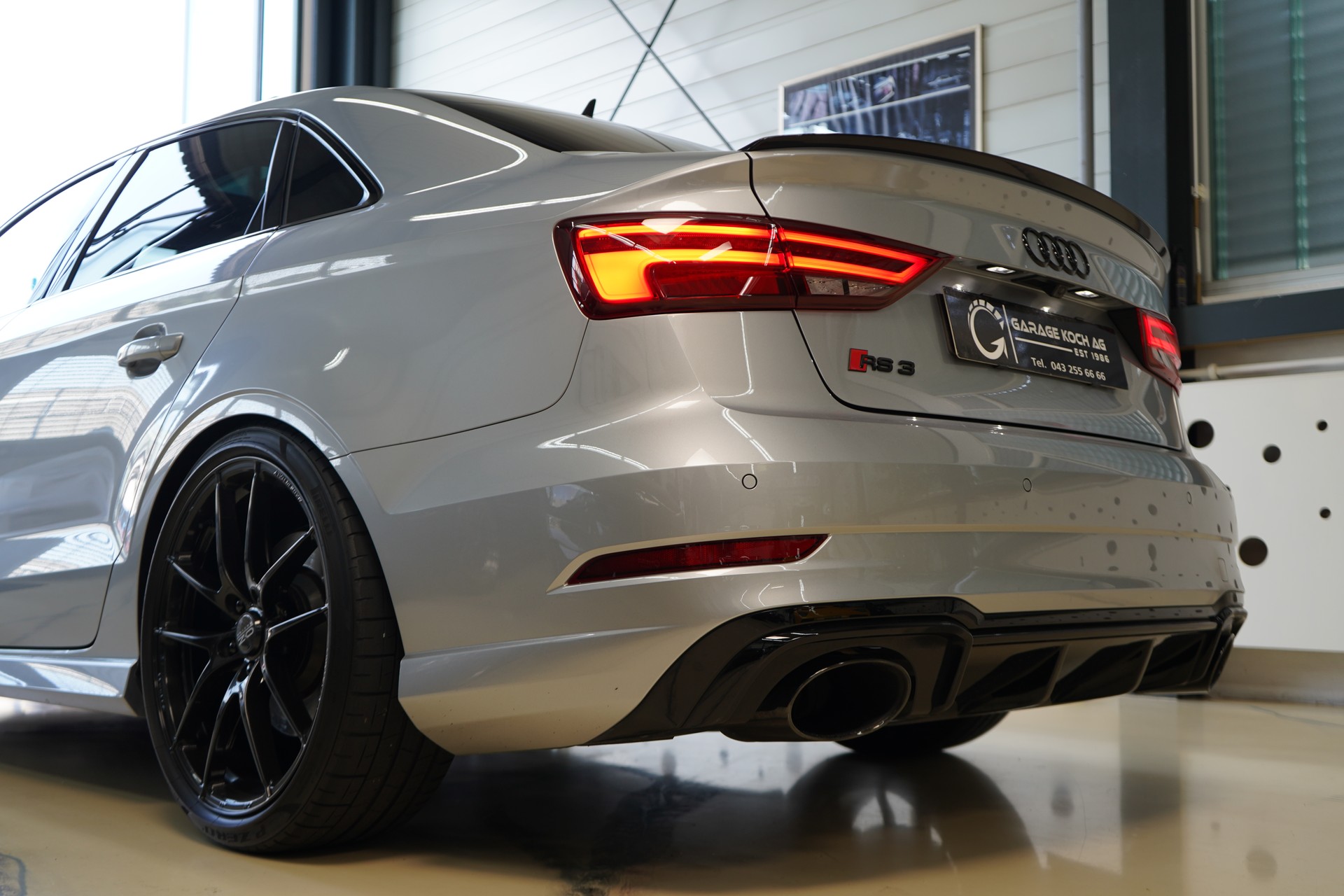 AUDI RS3 Limousine 2.5 TSI quattro S-tronic / APR 470Ps **-image-7