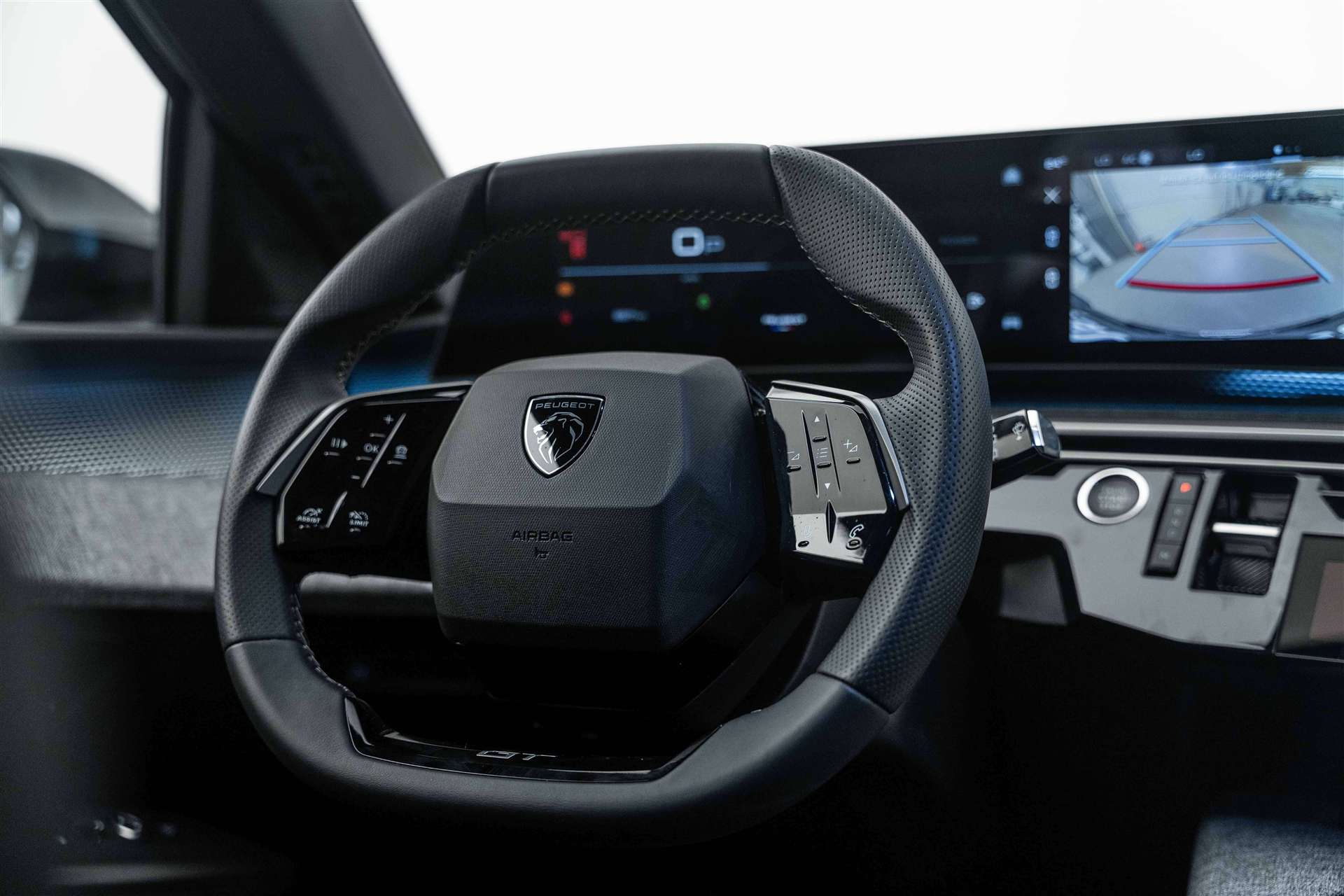 PEUGEOT 5008 145 Hybrid GT 7-Plätzer e-DCS-Automat-image-8